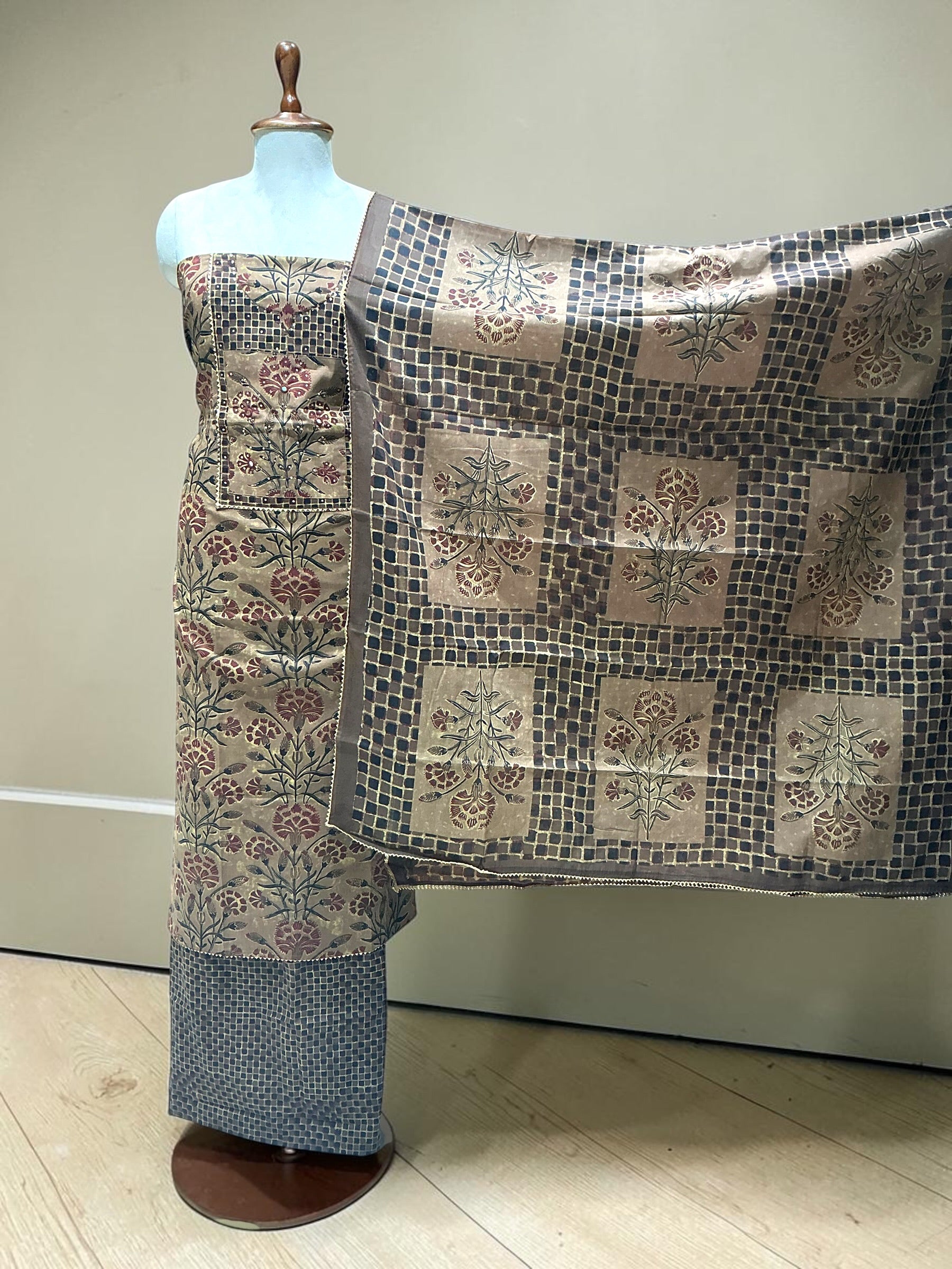 Unstitch Suit - Brown