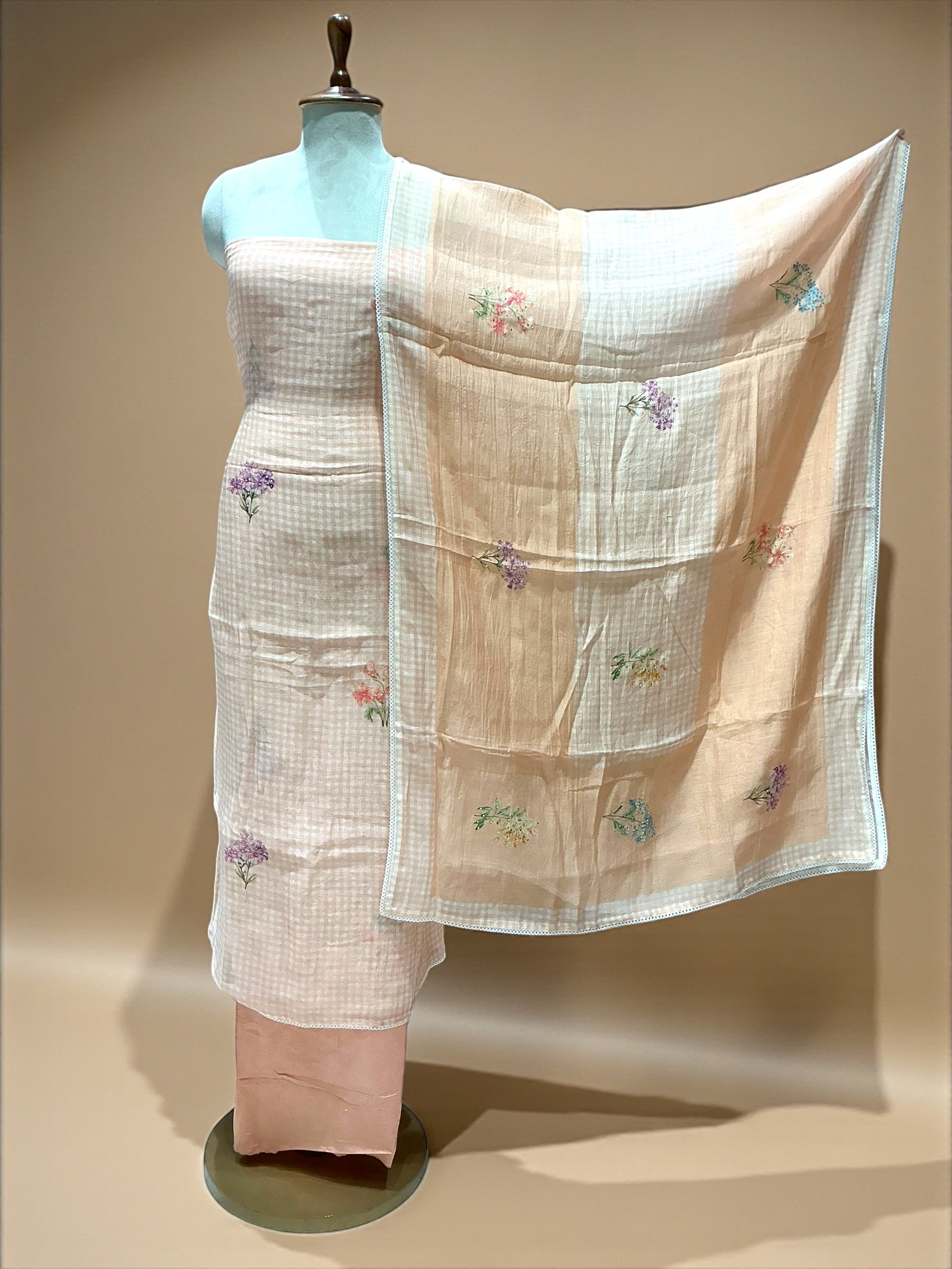 MAHEEN MUL MUL SUIT IN CHEQUES