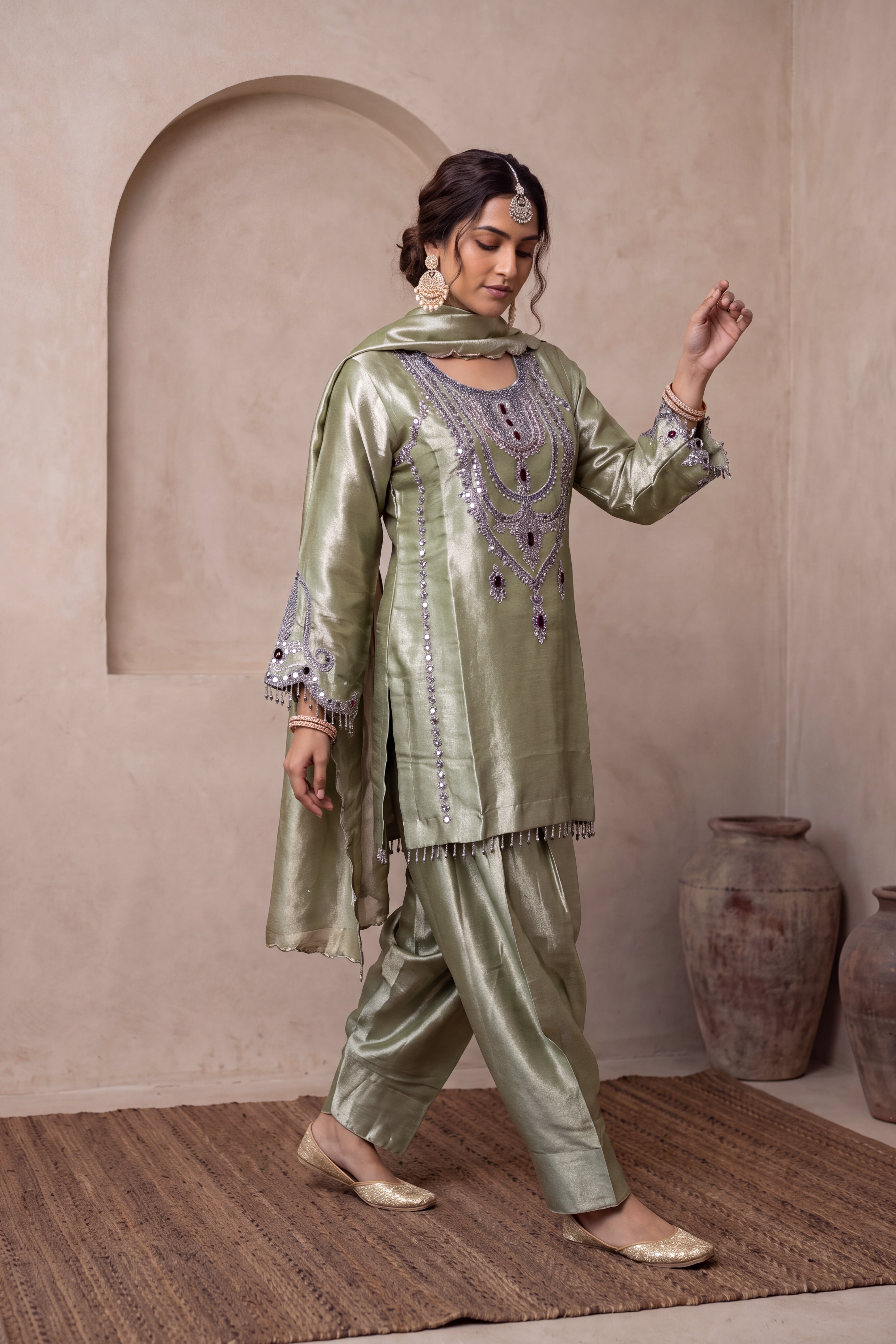DNO E-2751/221-Mehendi1-1-NA-S.F