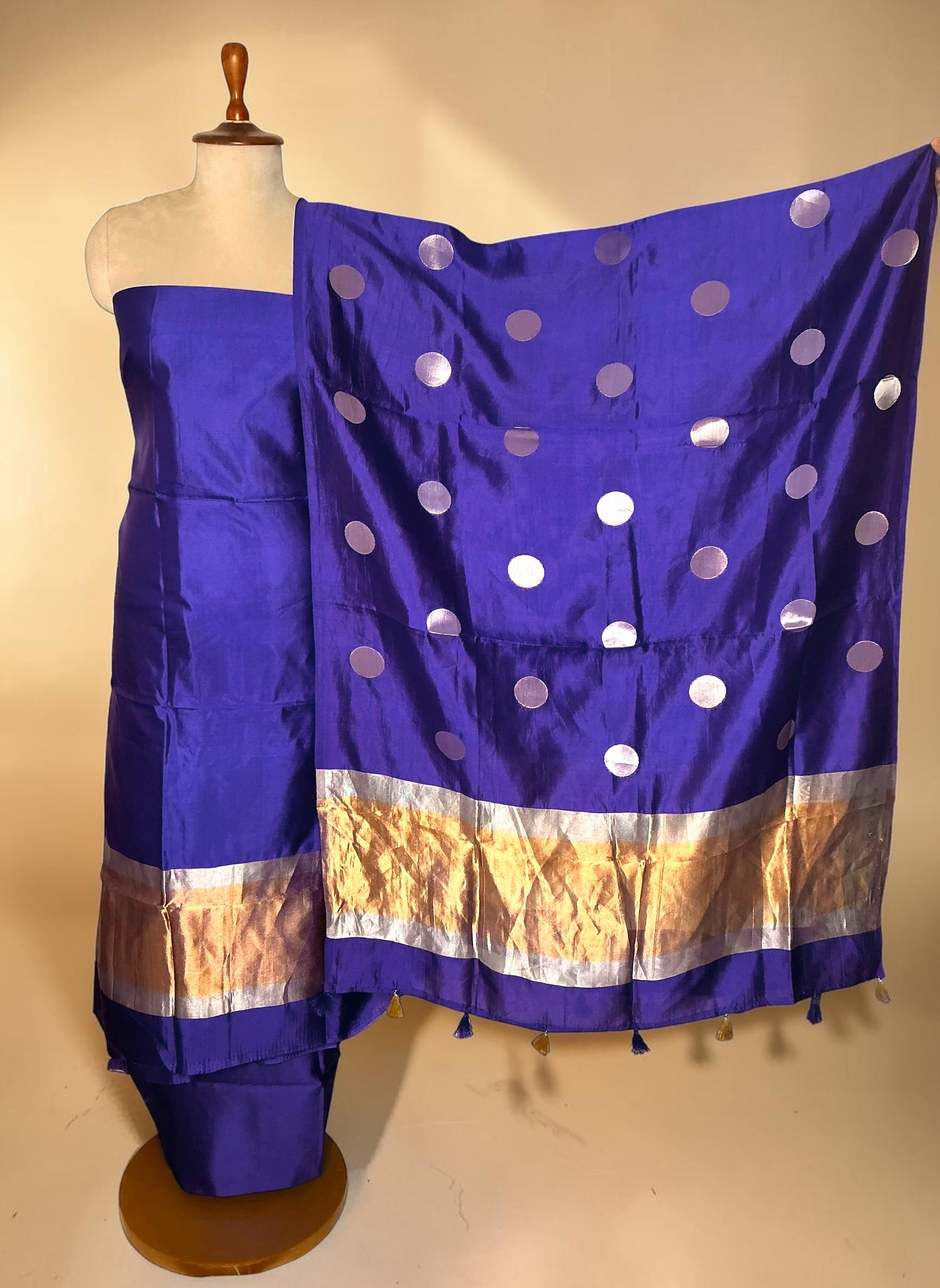 PURE SILK (UNSTITCHED SUIT)