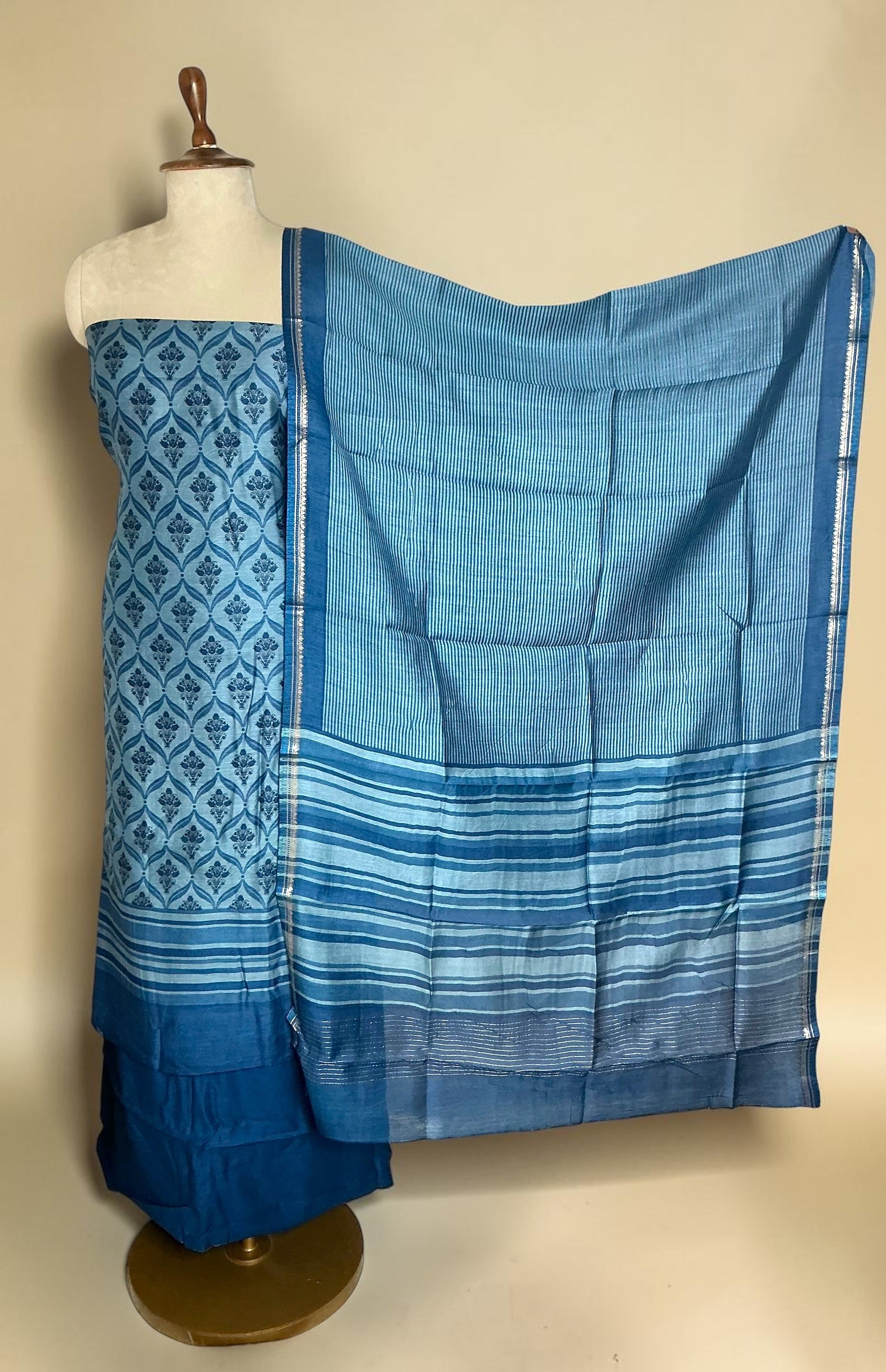 S151548T4-Indigo blue-4-NA-Hub