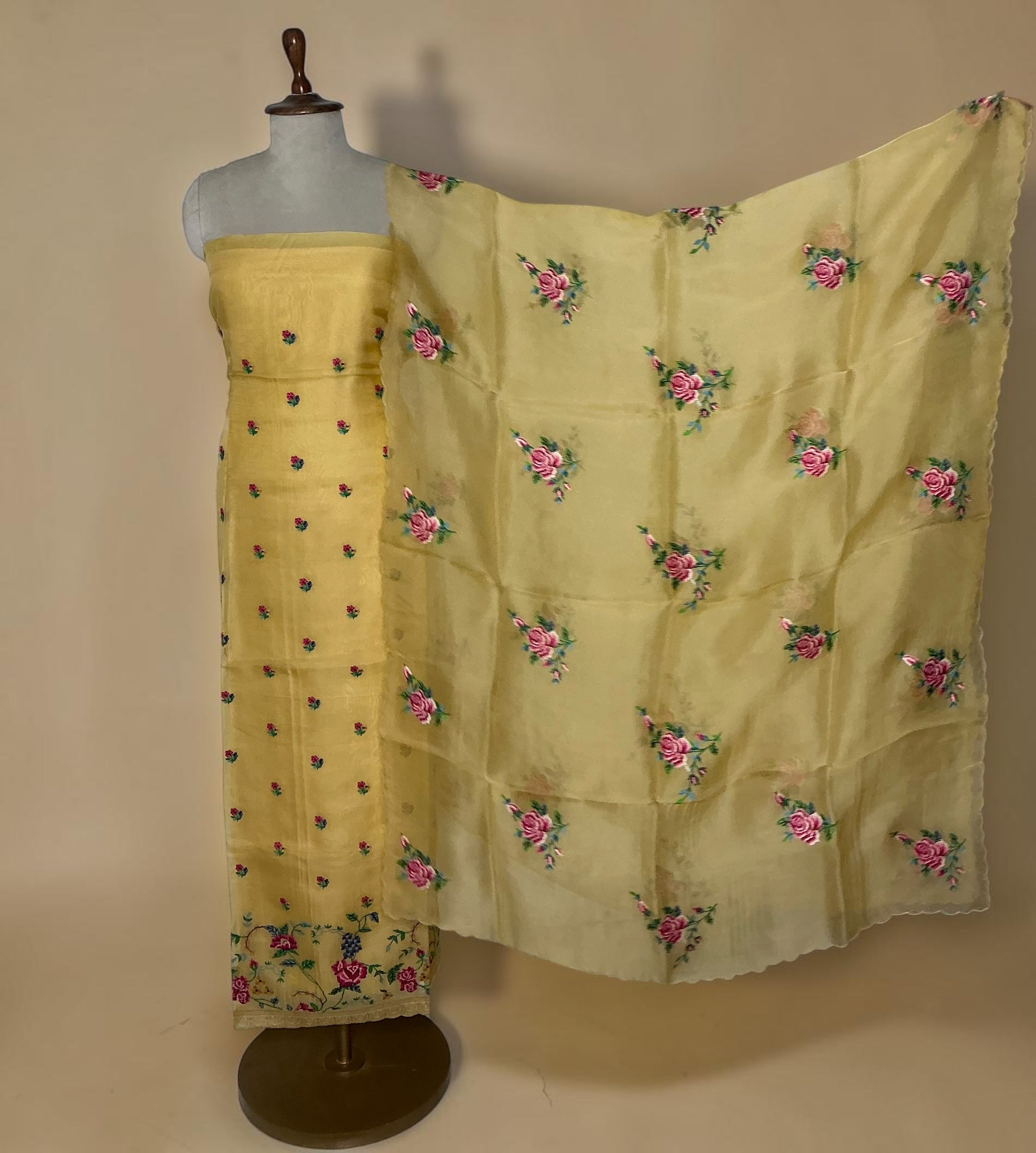 Un-Stich Suit - Yellow1