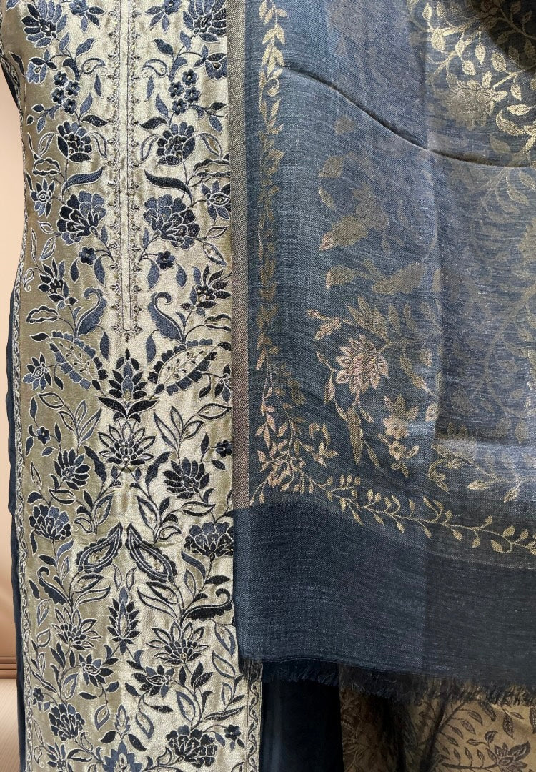 PASHMINA SUIT WITH PASHMINA SHAWL