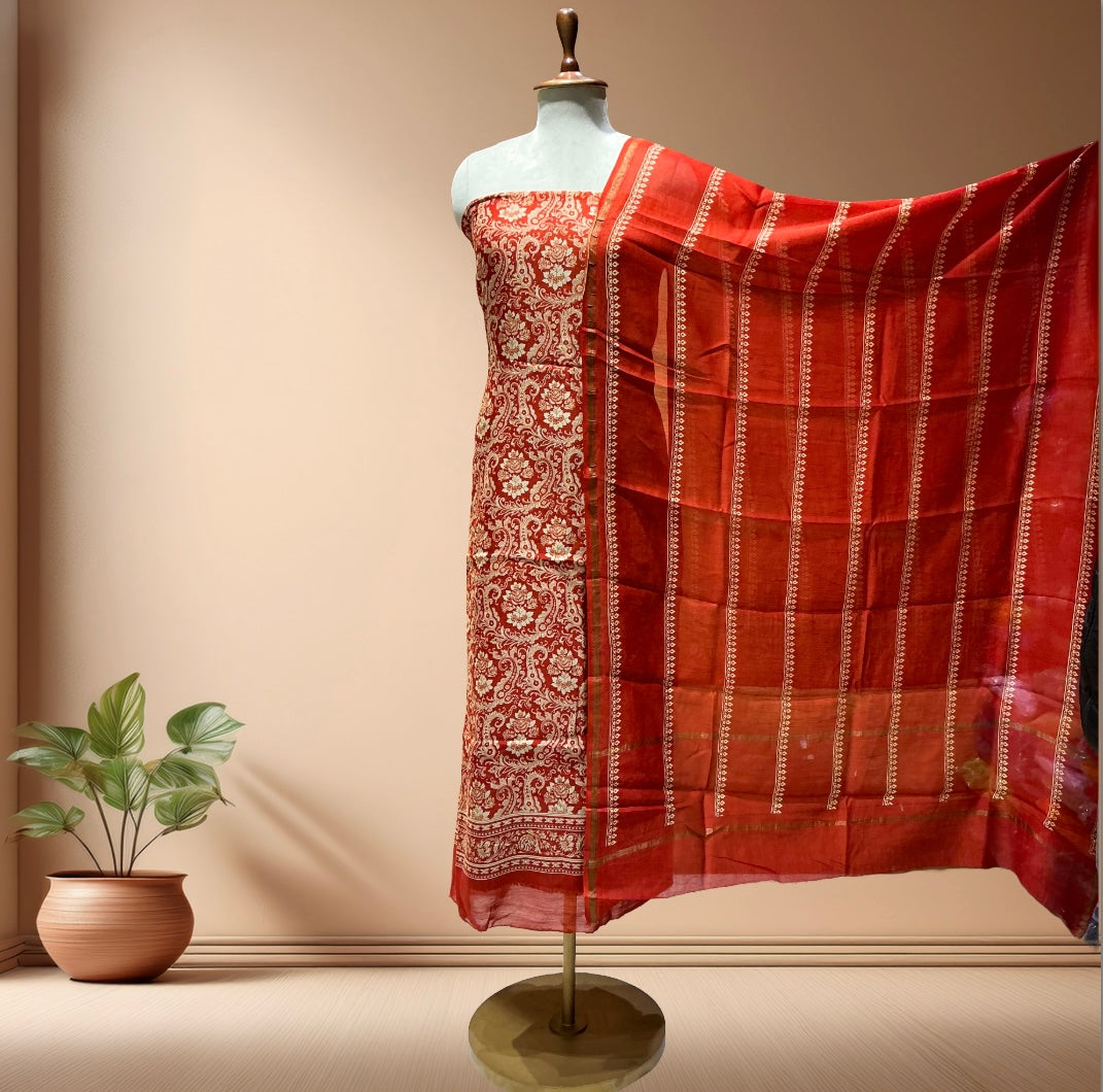MAHESHWARI SILK SUIT  WITH PAISLEY PRINT
