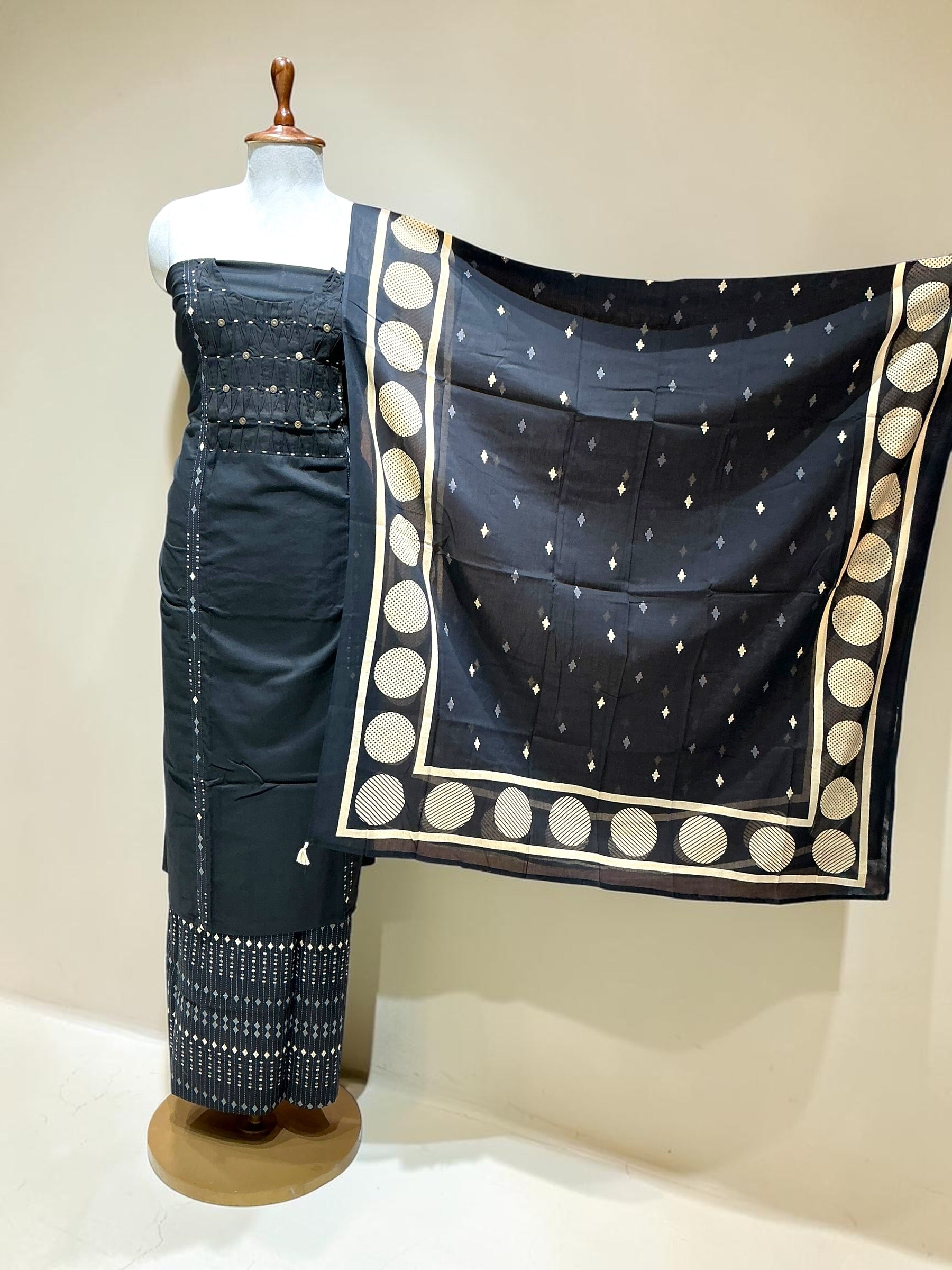 Unstitch Suit - BLACK