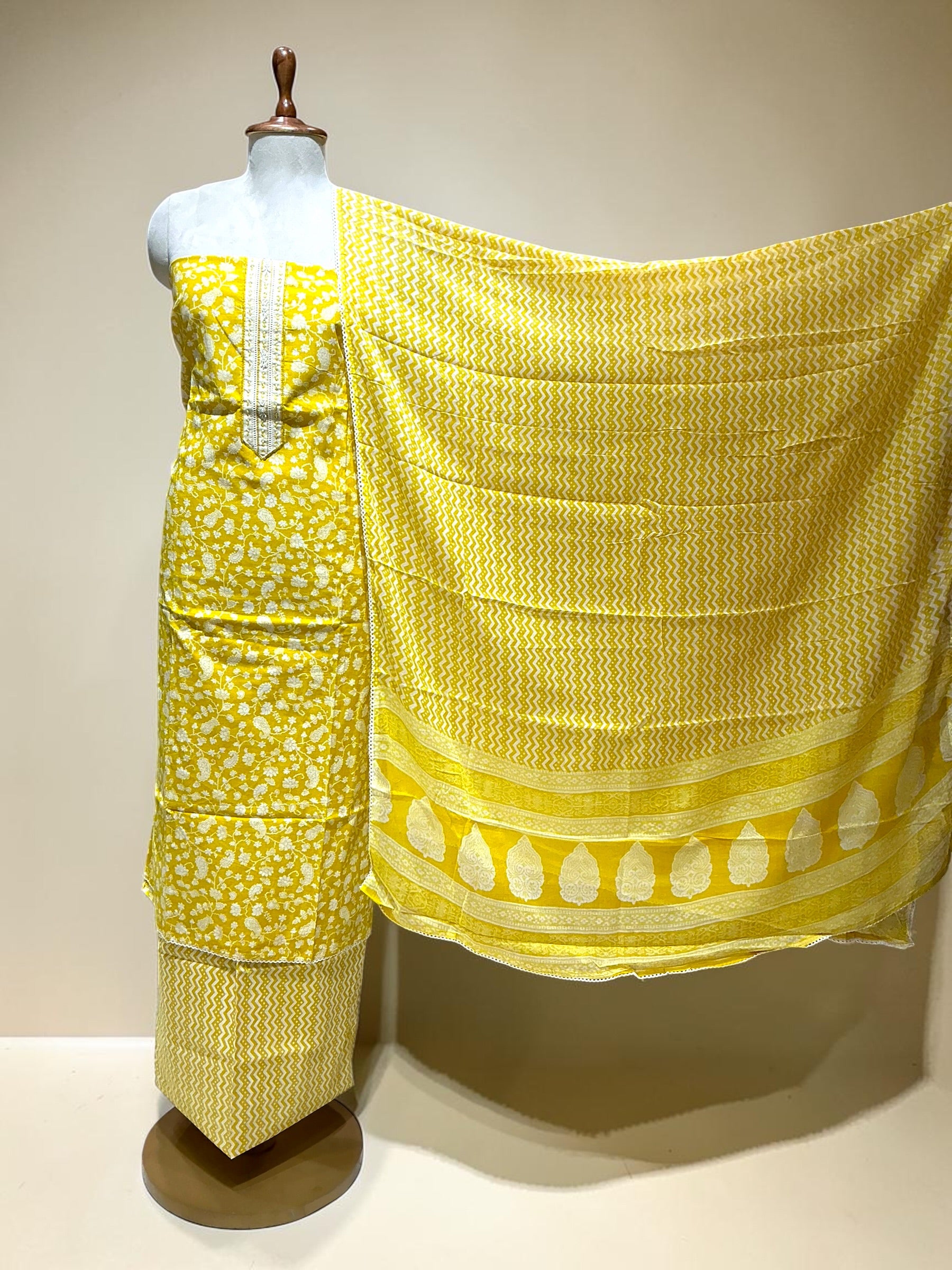 Unstitch Suit - Yellow1
