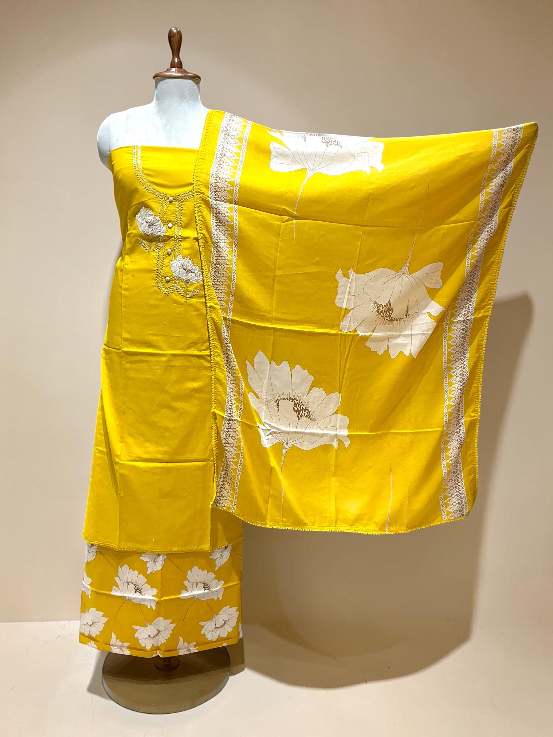 Unstitch Suit - Yellow1