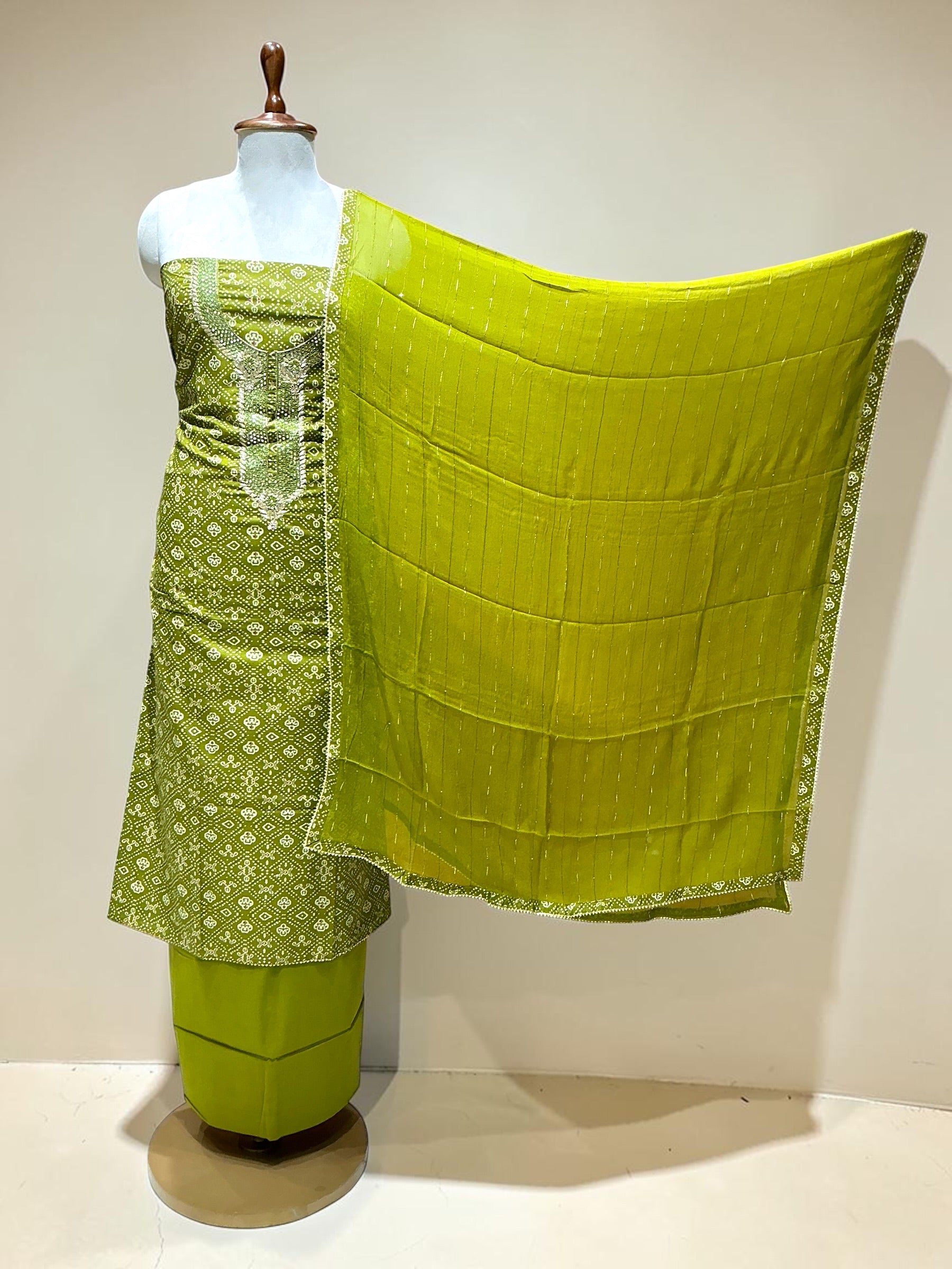 Unstitch Suit - Mehendi1