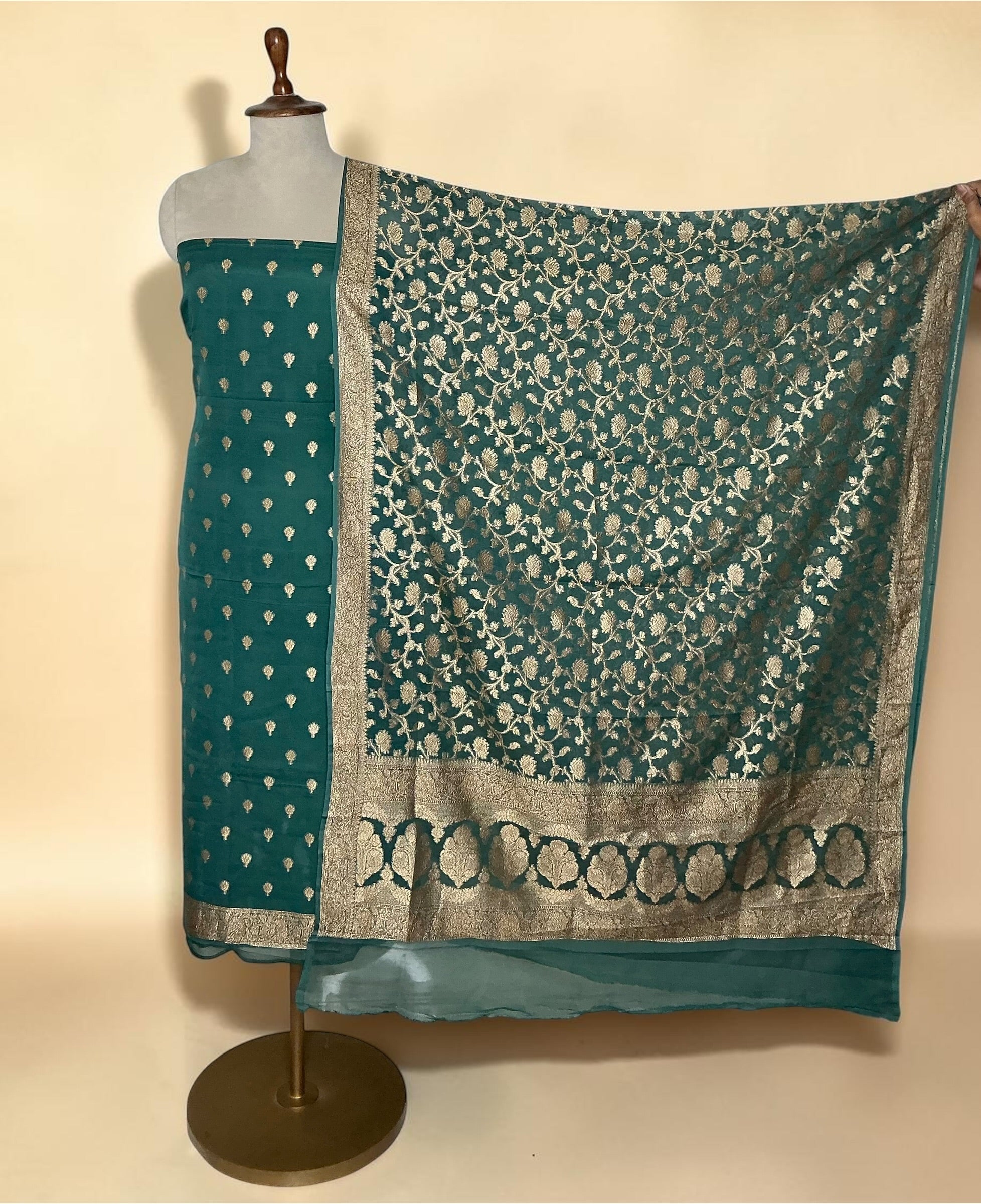 Pure khaddi georgette unstitched suit - Ramagreen