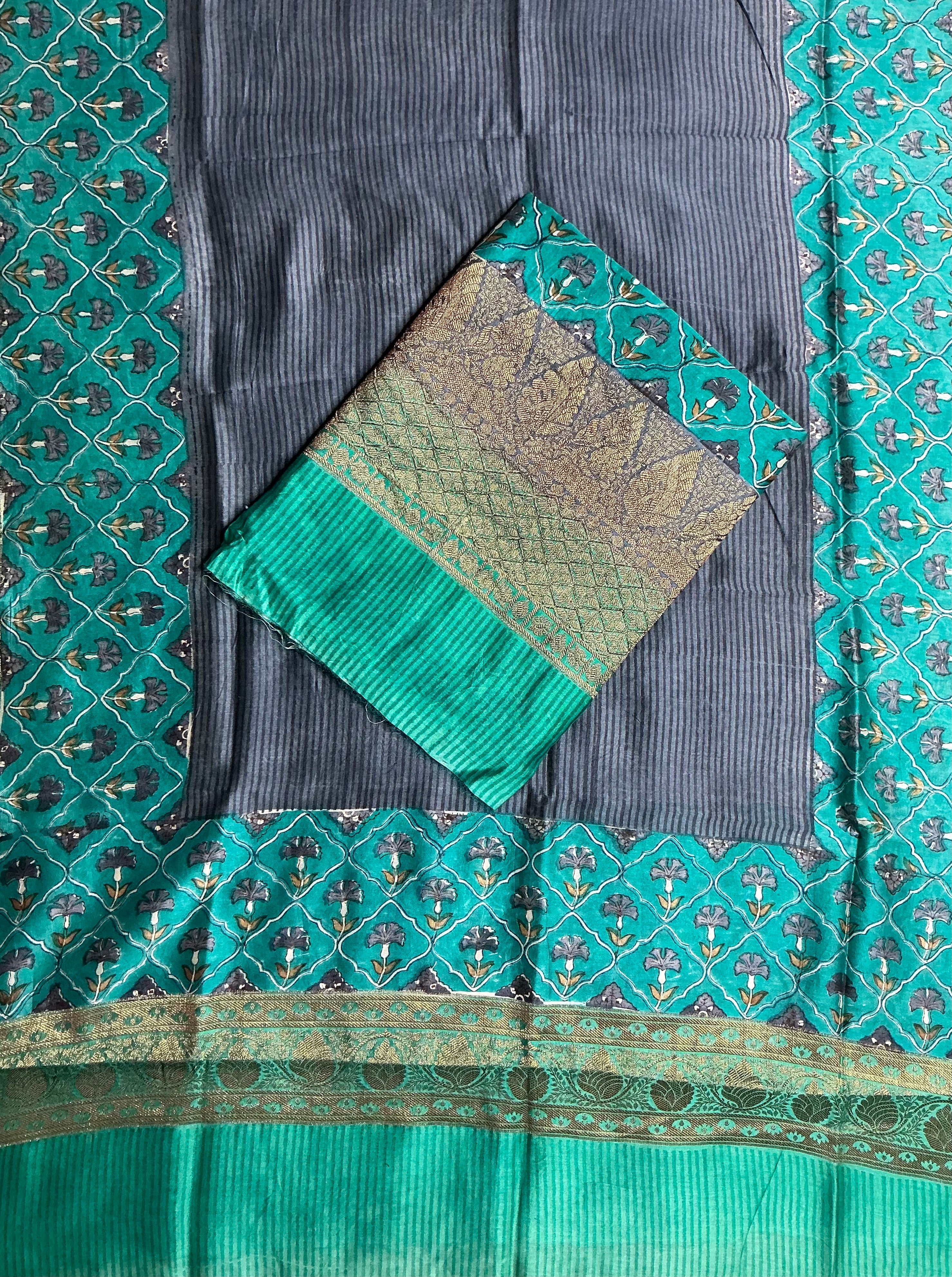Un-Stich Suit - Ramagreen