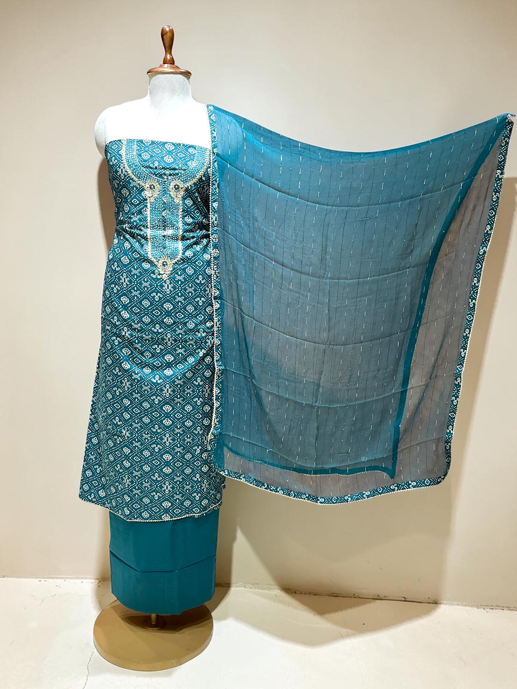 Unstitch Suit - Peacock2