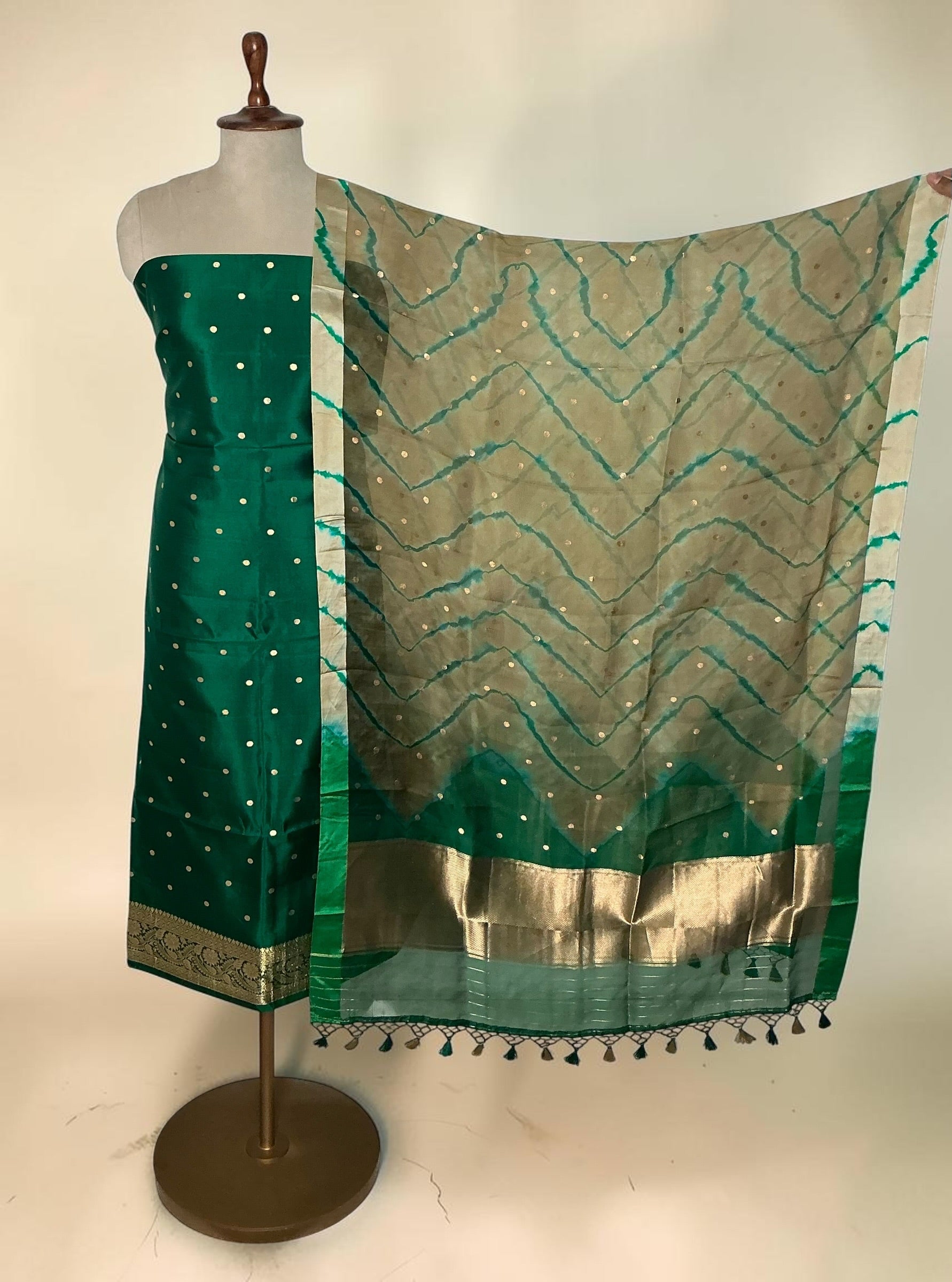 Pure silk kashi weaves unstitched suit with tie-dye leheriya dupatta - GREEN
