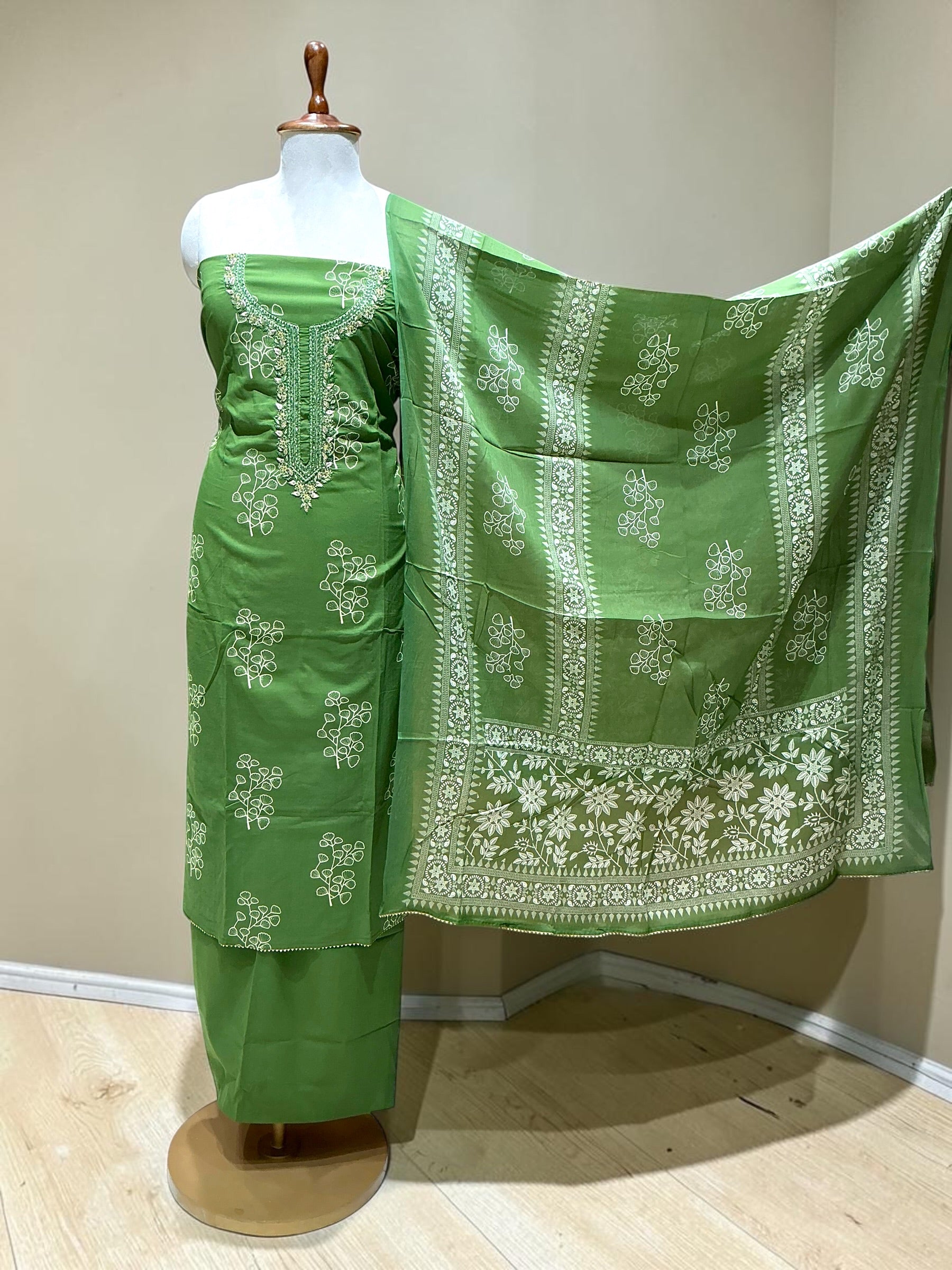 Unstitch Suit - Green1