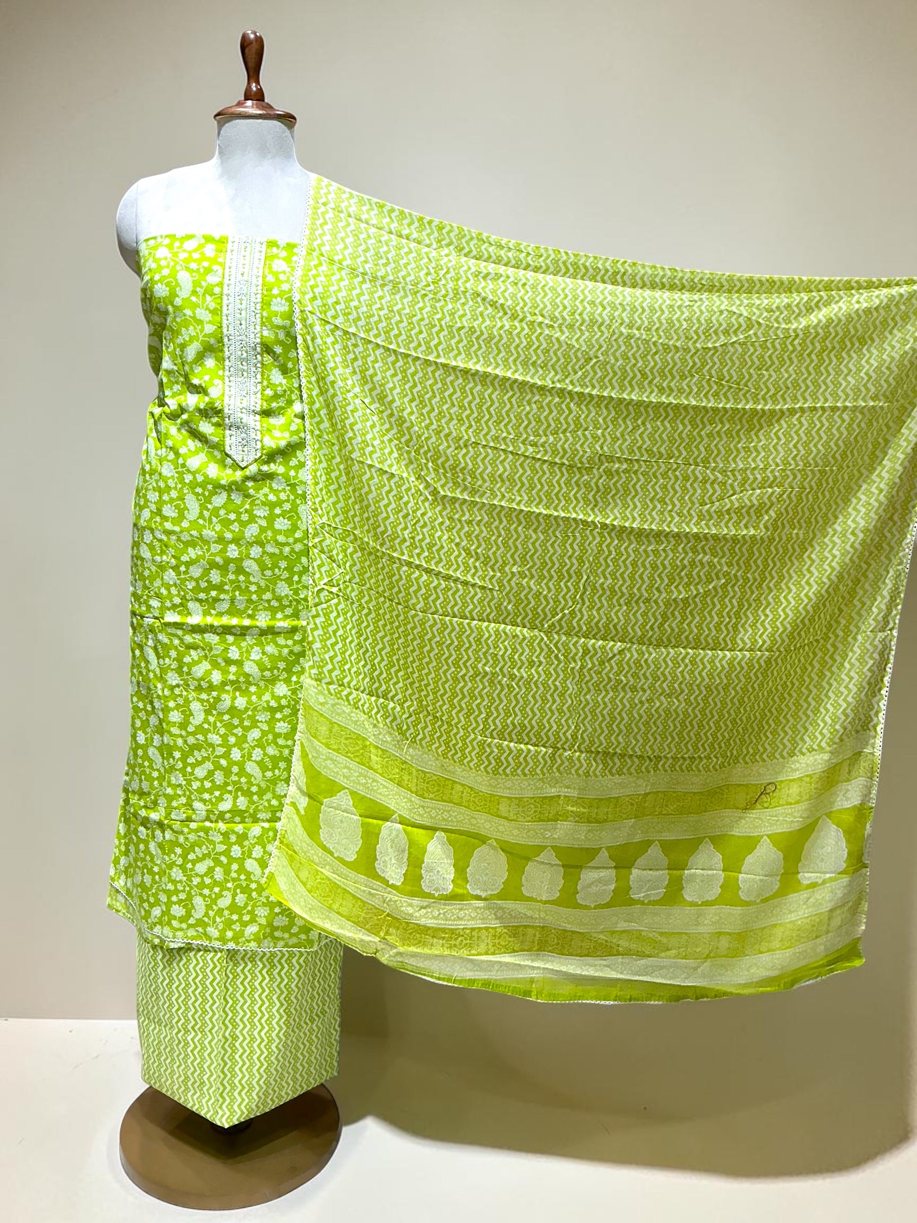 Unstitch Suit - PARROT