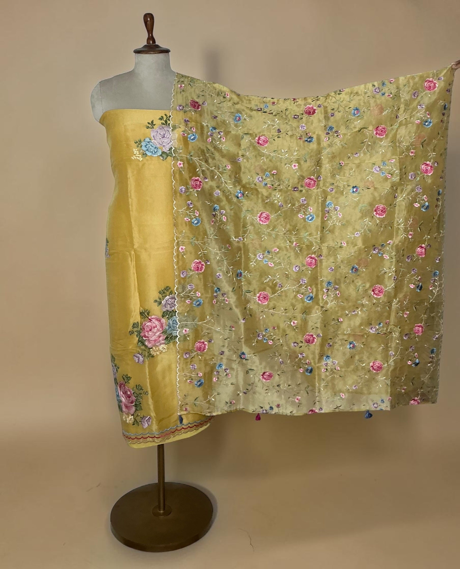 Un-Stich Suit - Yellow1