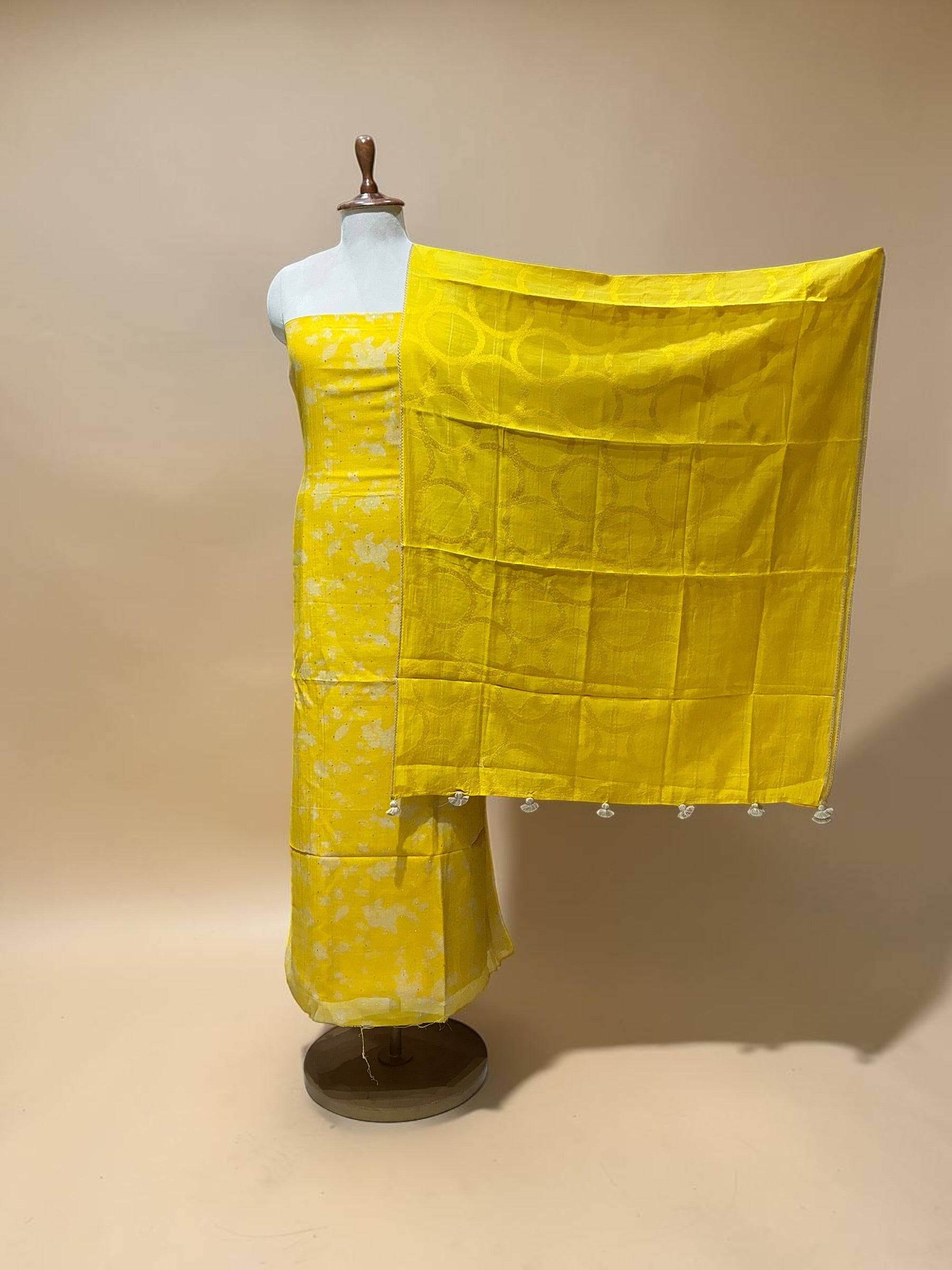 Un-Stich Suit - Yellow1