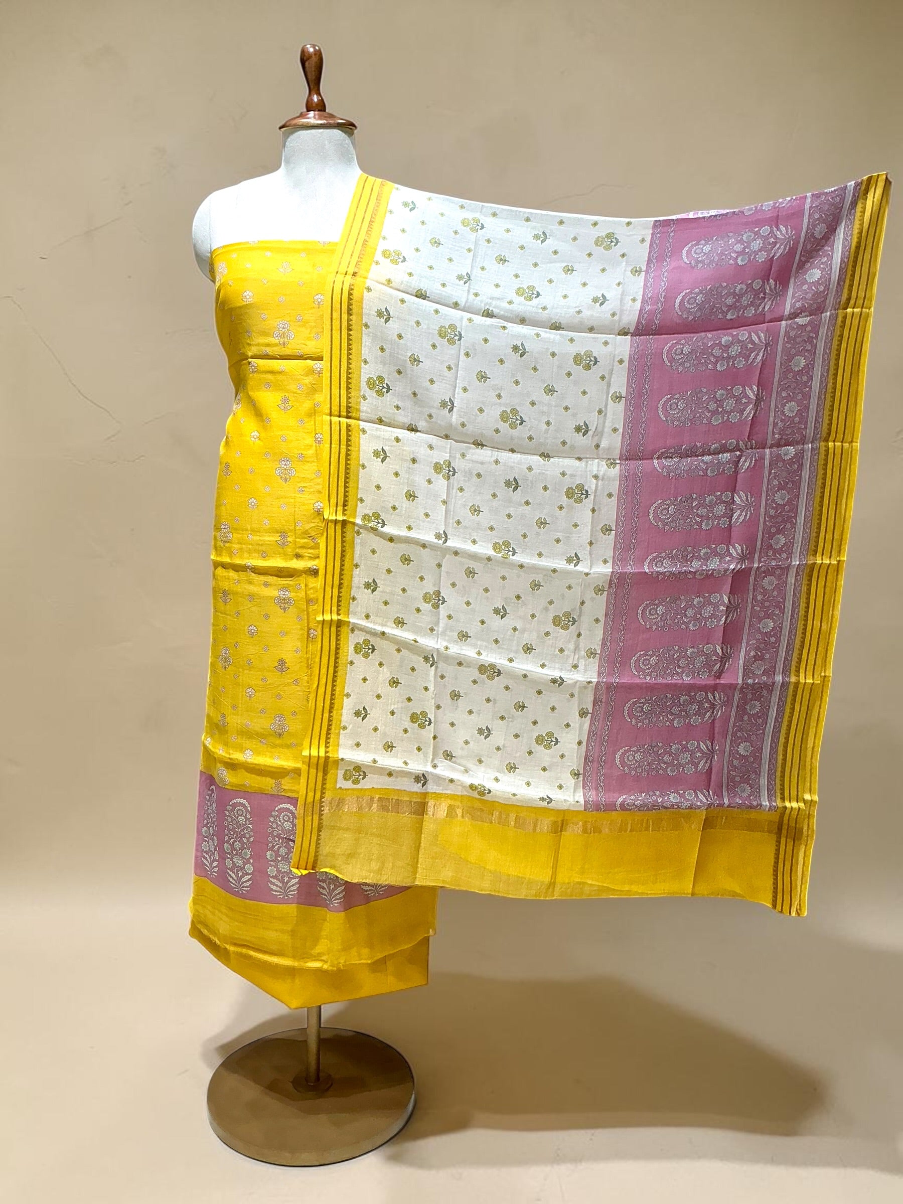 Un-Stich Suit - Yellow1