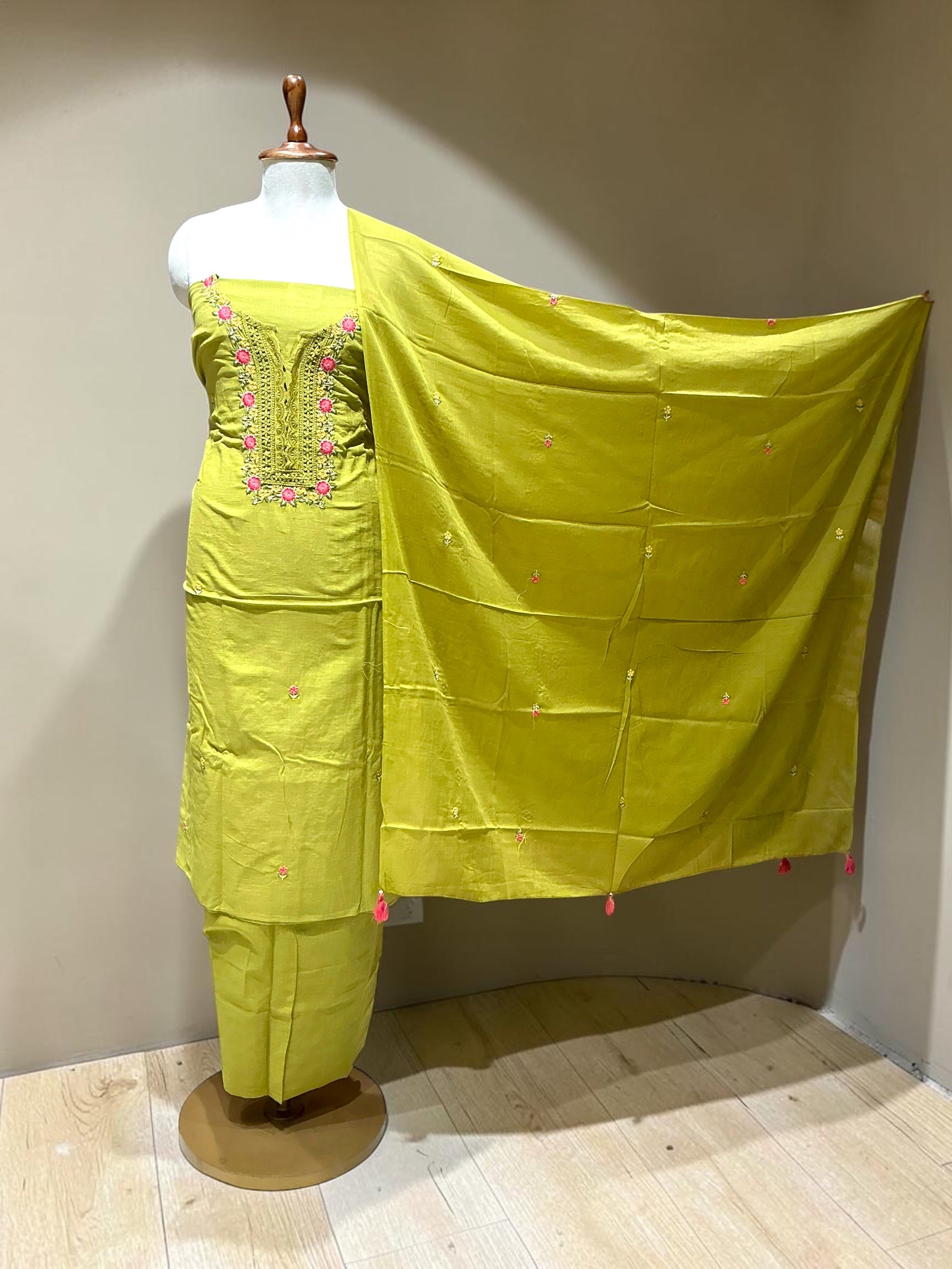 Unstitch Suit - PARROT