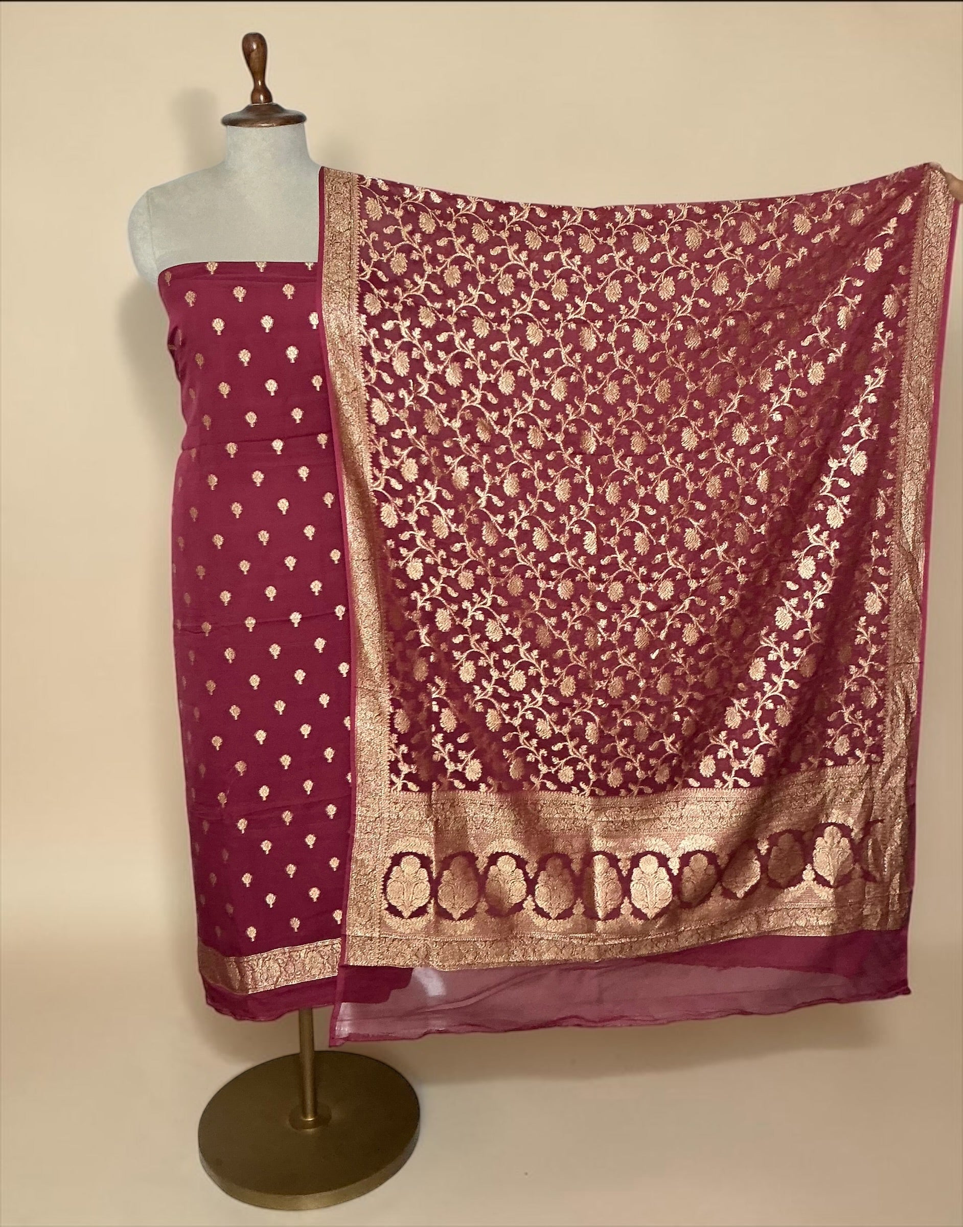 Pure khaddi georgette unstitched suit - Onionpink