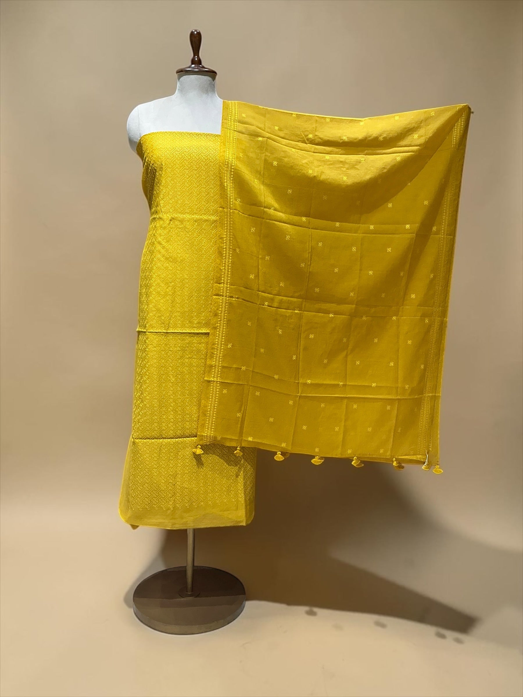 Un-Stich Suit - Yellow1