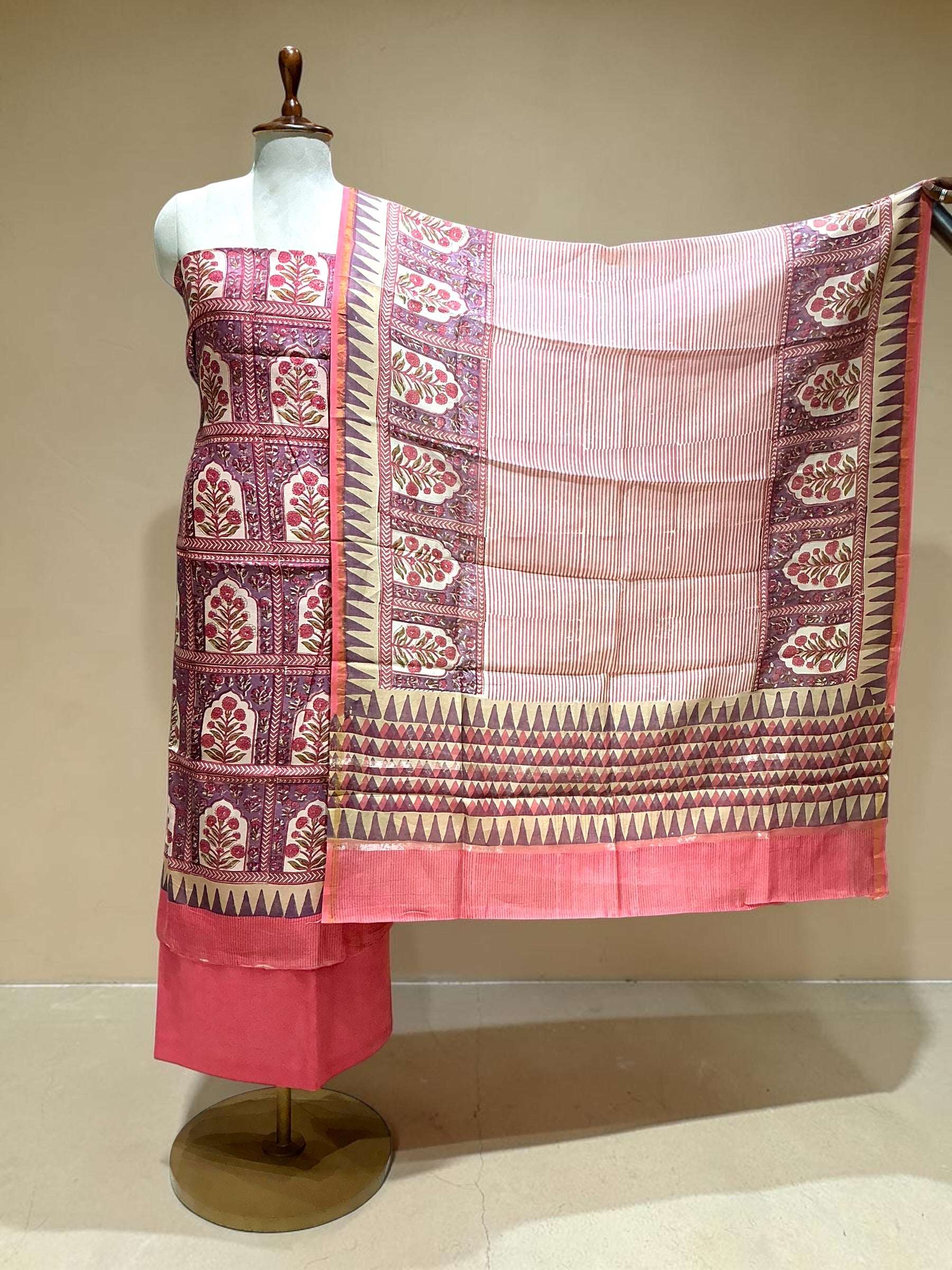 Un-Stich Suit - Gajari
