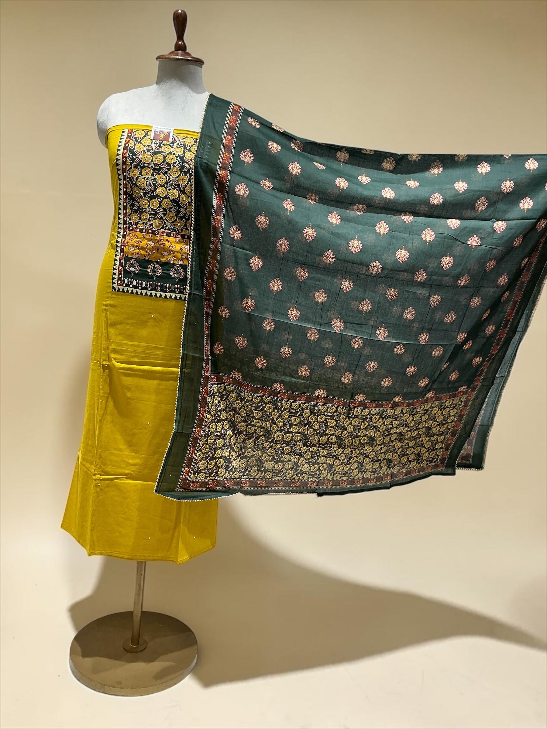 Unstitch Suit - Yellow1