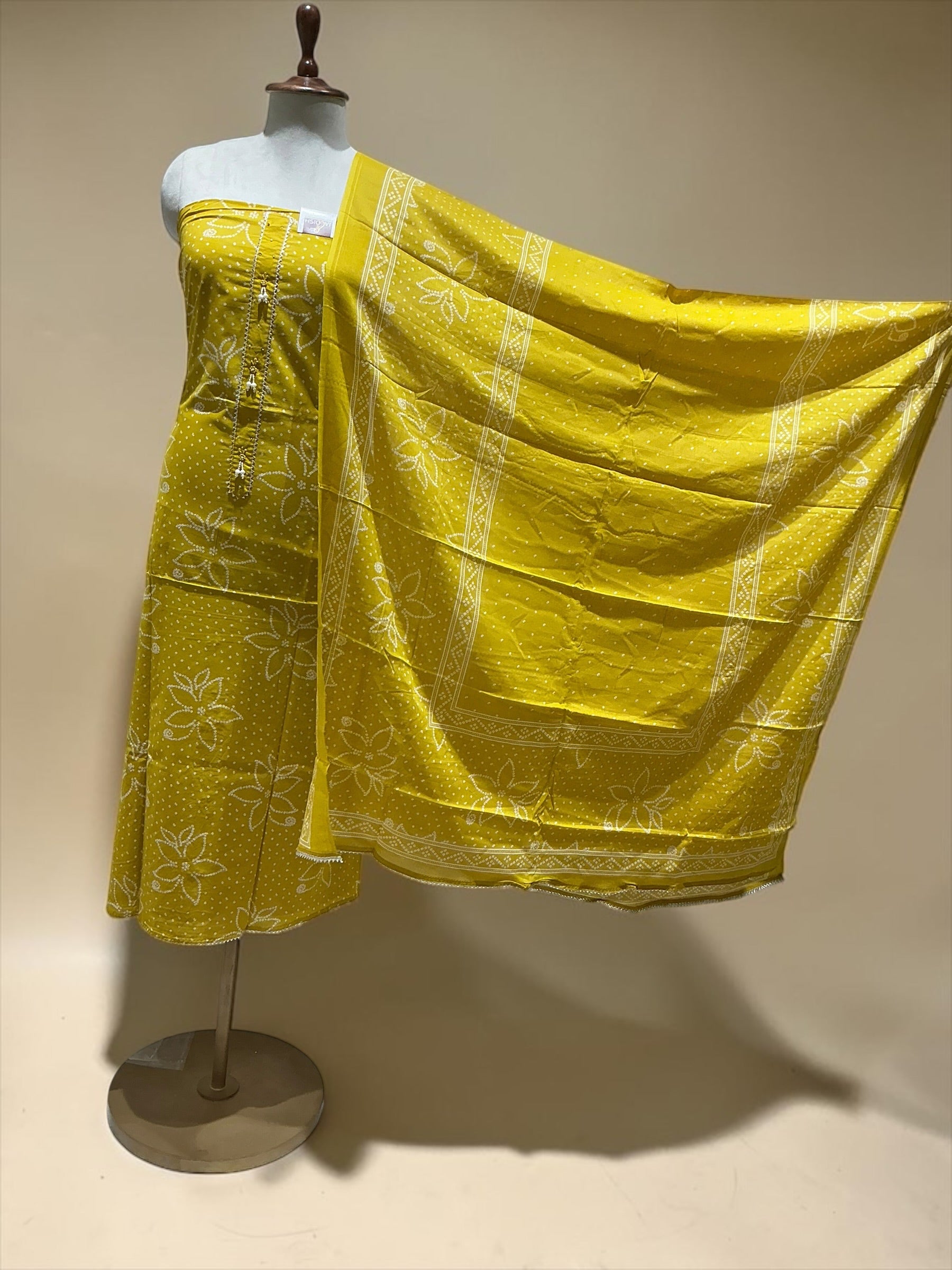 Unstitch Suit - Yellow1
