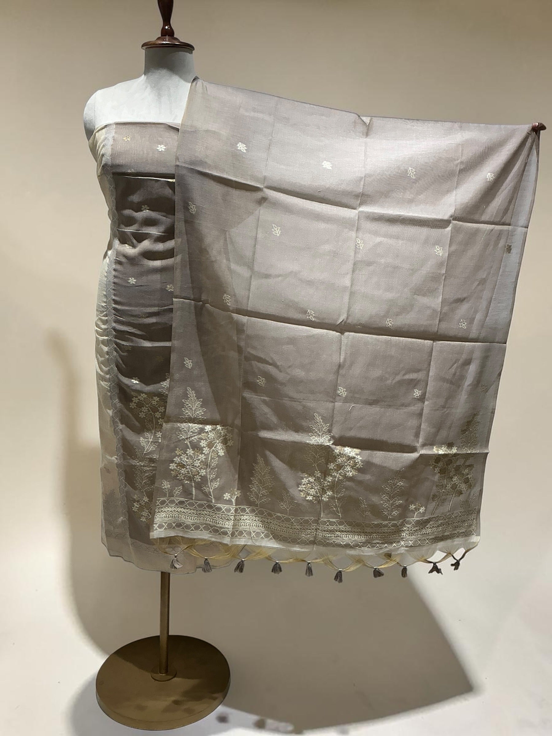 Un-Stich Suit - Lightbrown