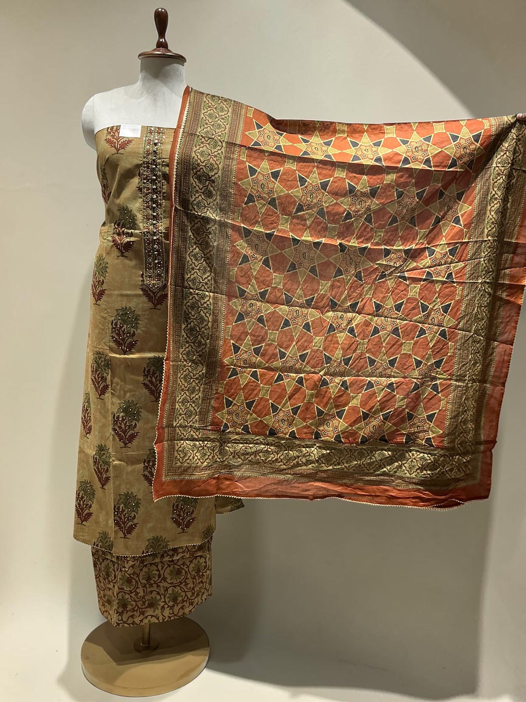 Unstitch Suit - Brown