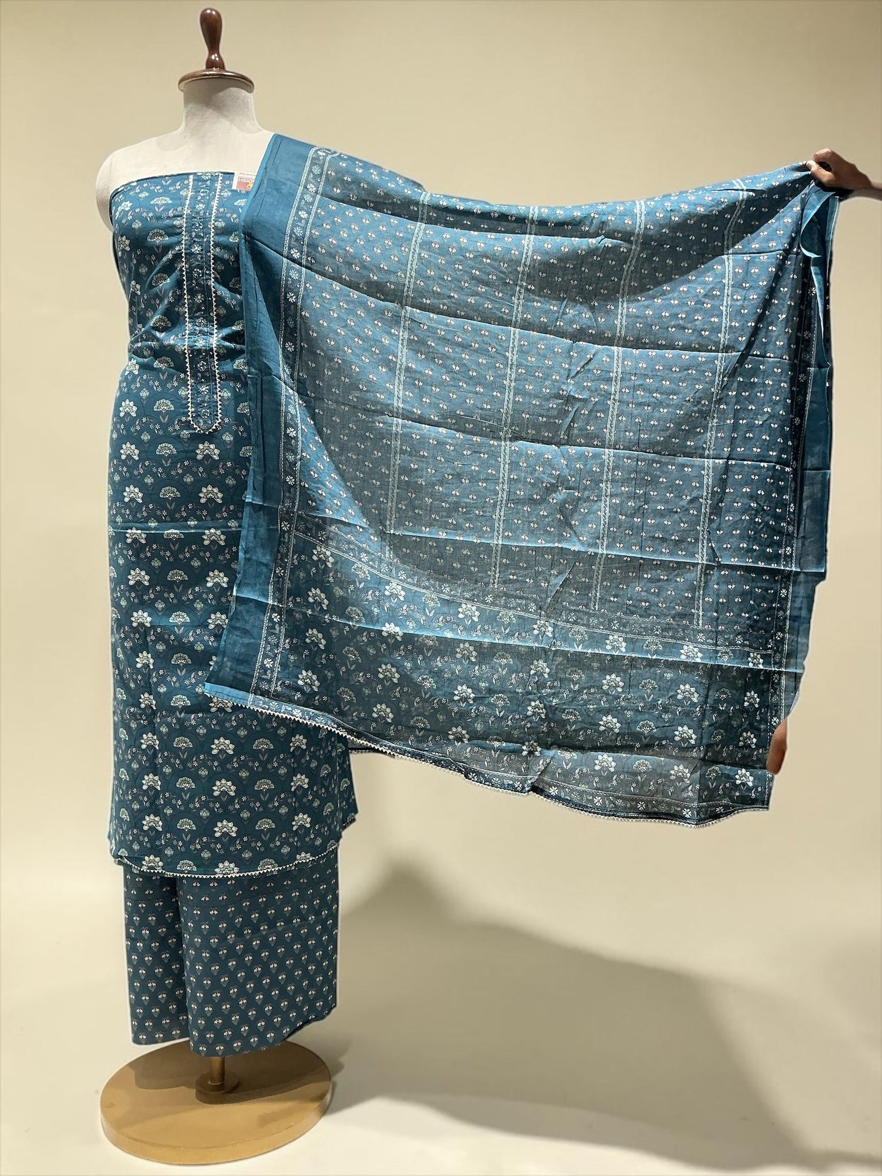 Unstitch Suit - Peacock2