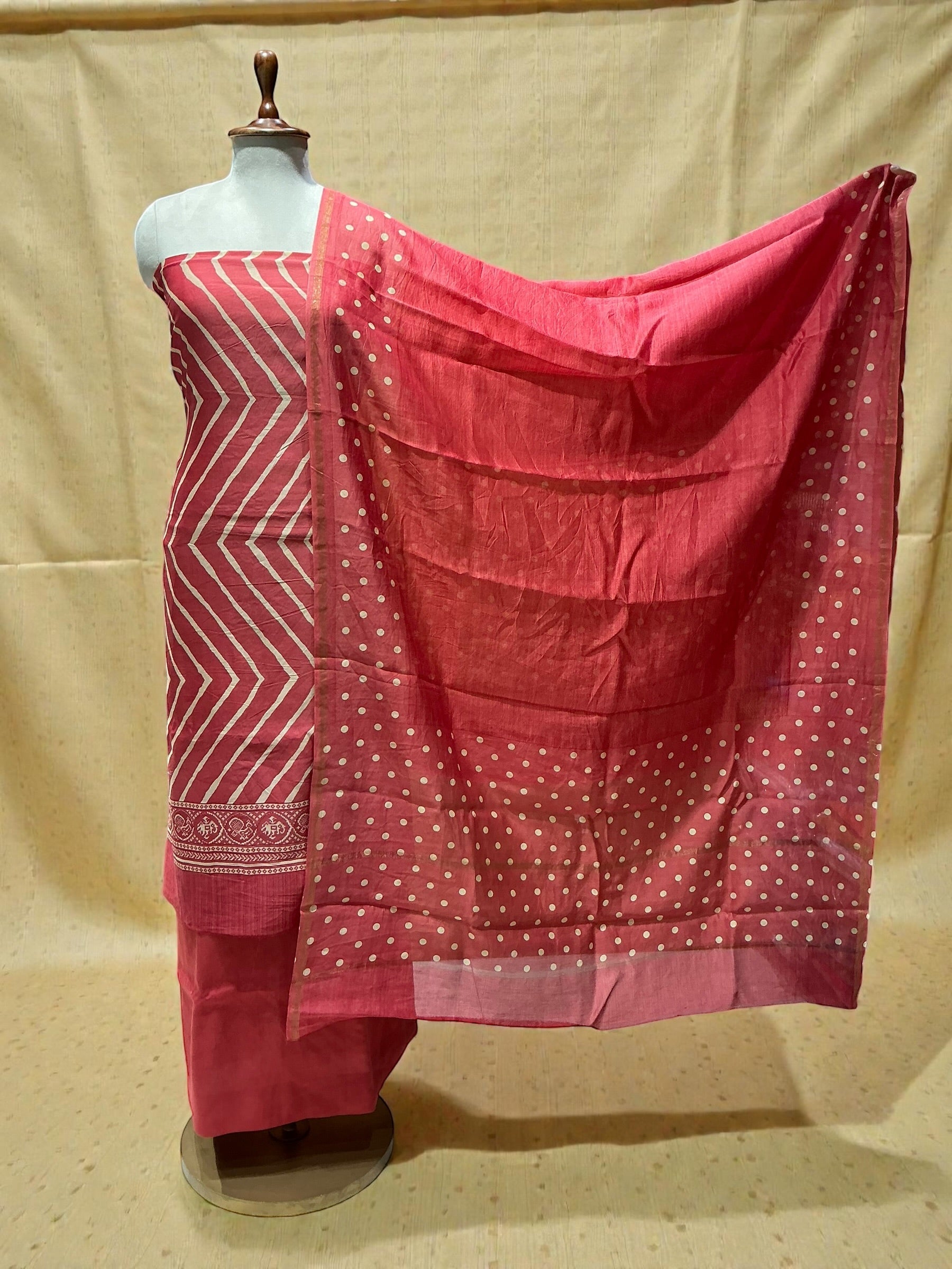 MAHESHWARI SILK SUIT IN PATOLA PRINT WITH POLKA DOTS DUPATTA