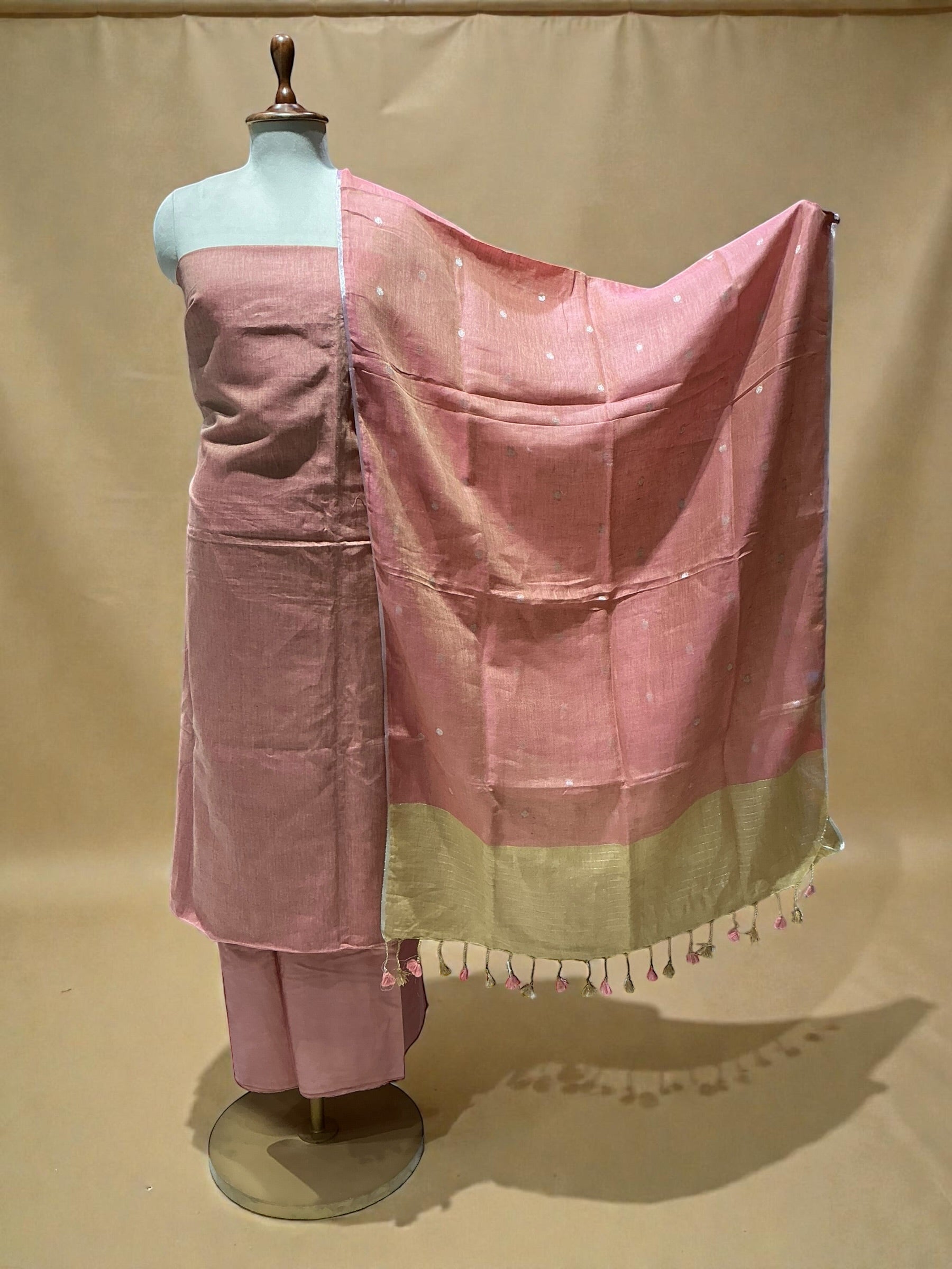 PLAIN LINEN SUIT WITH HANDLOOM DUPATTA