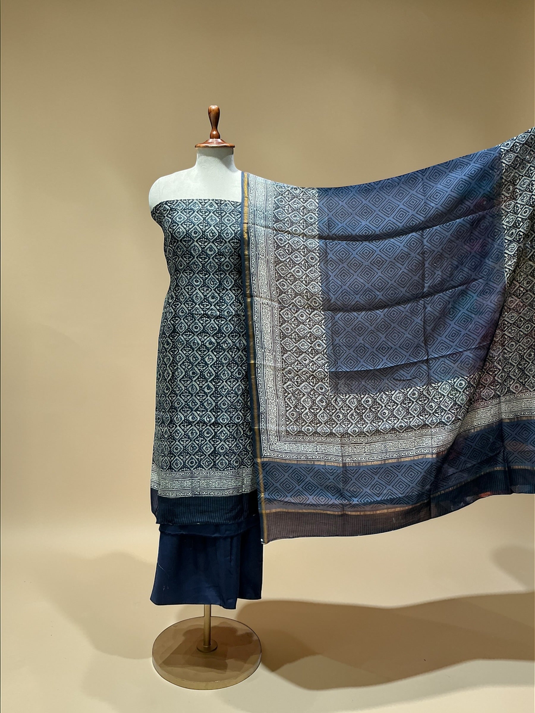MAHESHWARI SILK SUIT IN INDIGO PRINTS