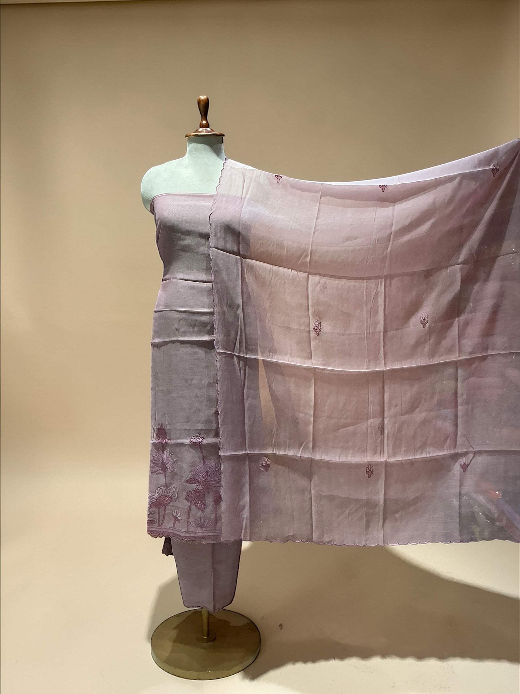 MUL CHANDERI SUIT WITH APPLIQUE WORK