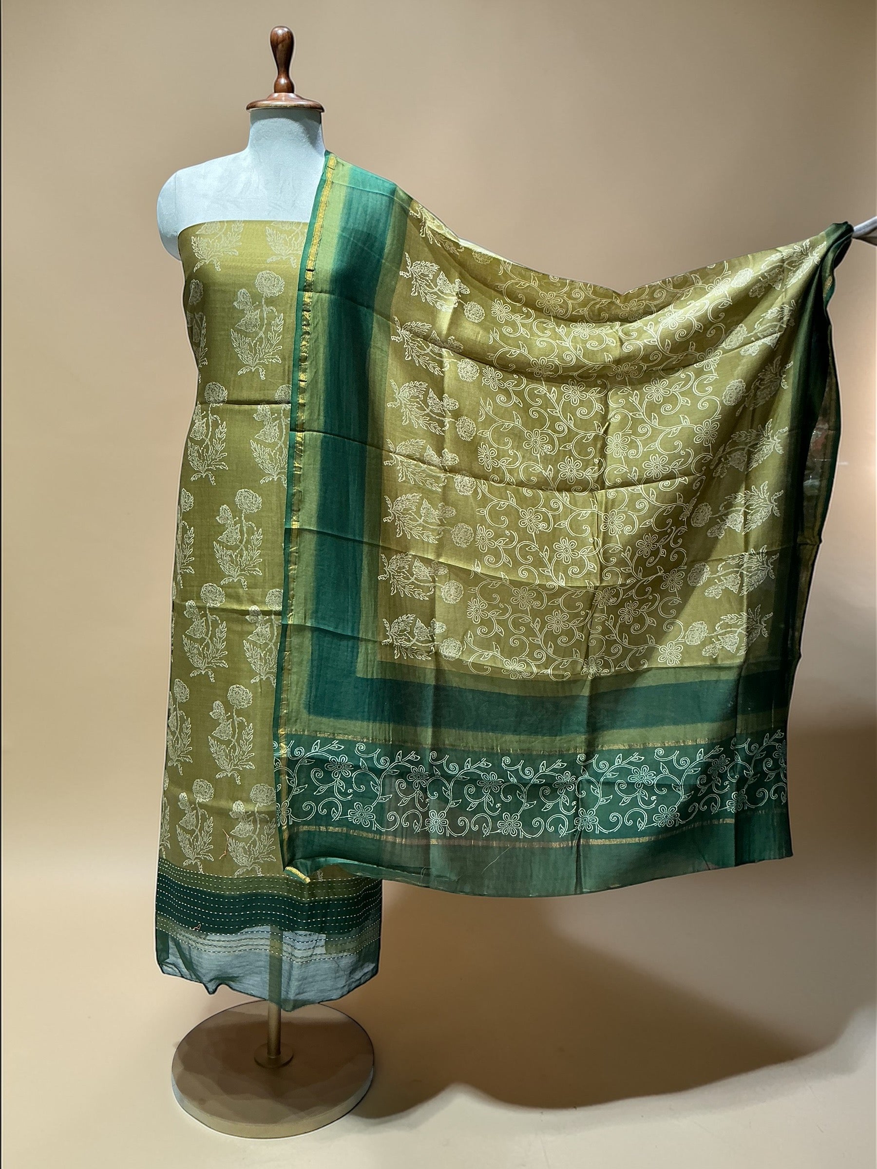 MAHESHWARI SILK SUIT WITH KANTHA WORK