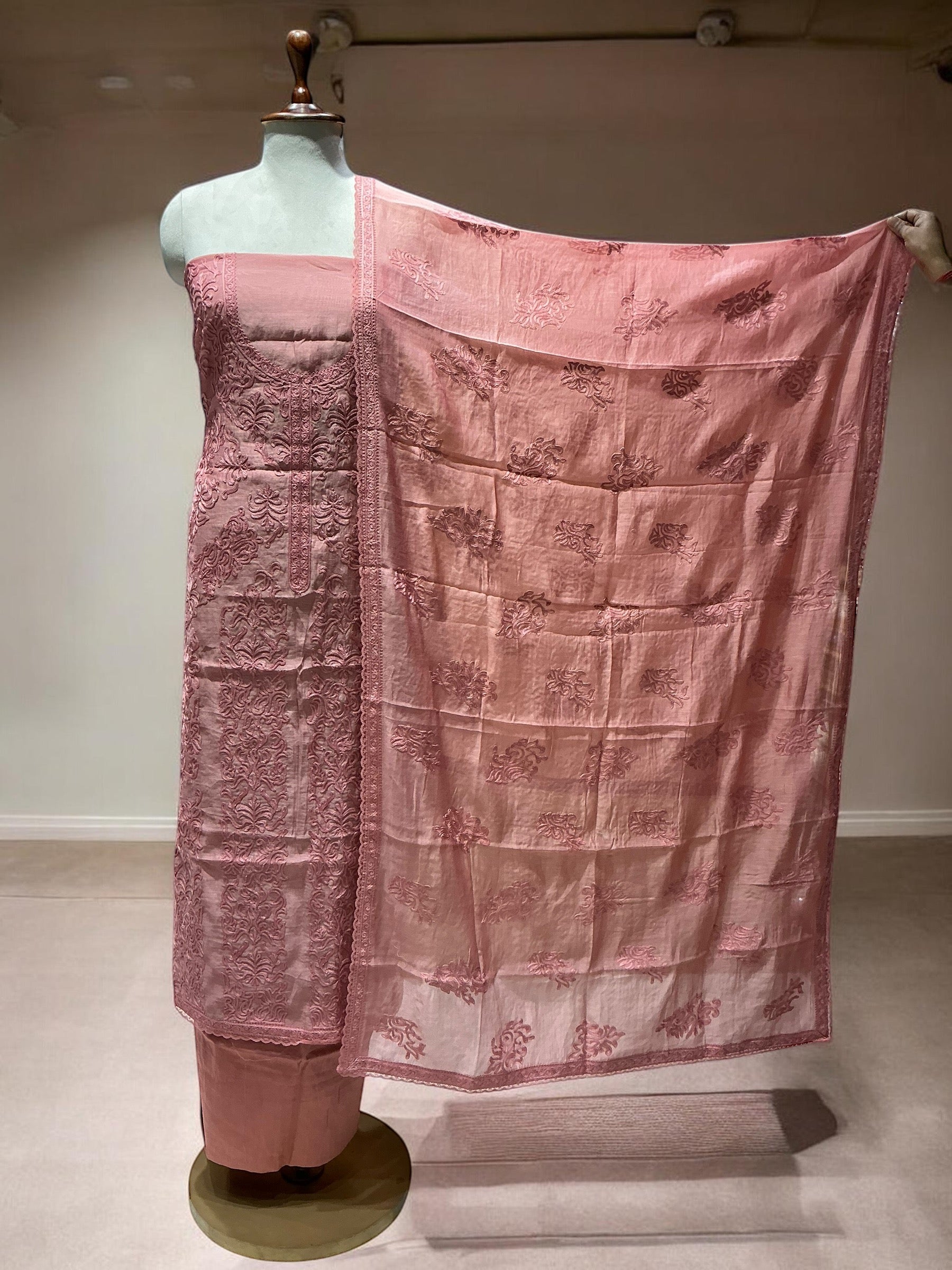 MUL CHANDERI SUIT WITH THREADWORK