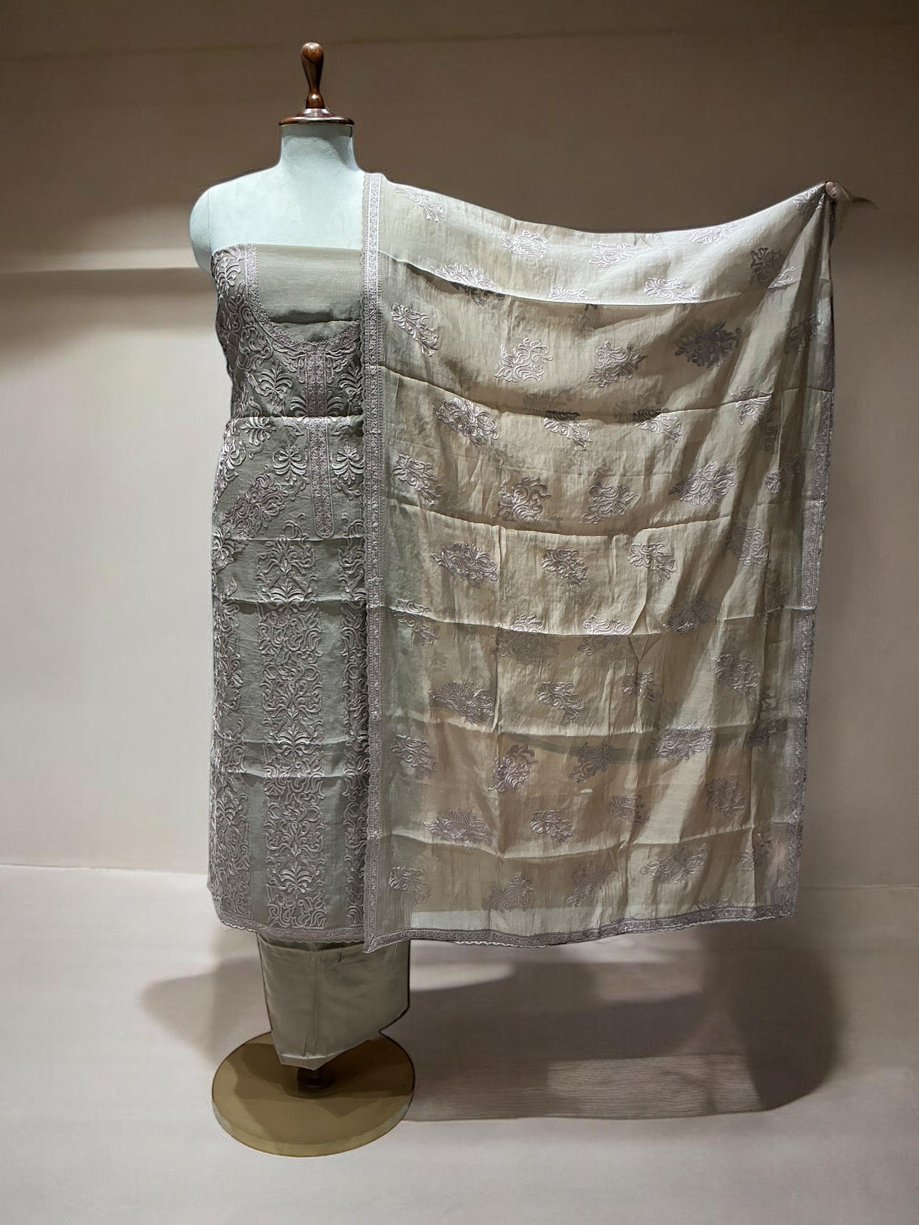 MUL CHANDERI SUIT WITH THREADWORK