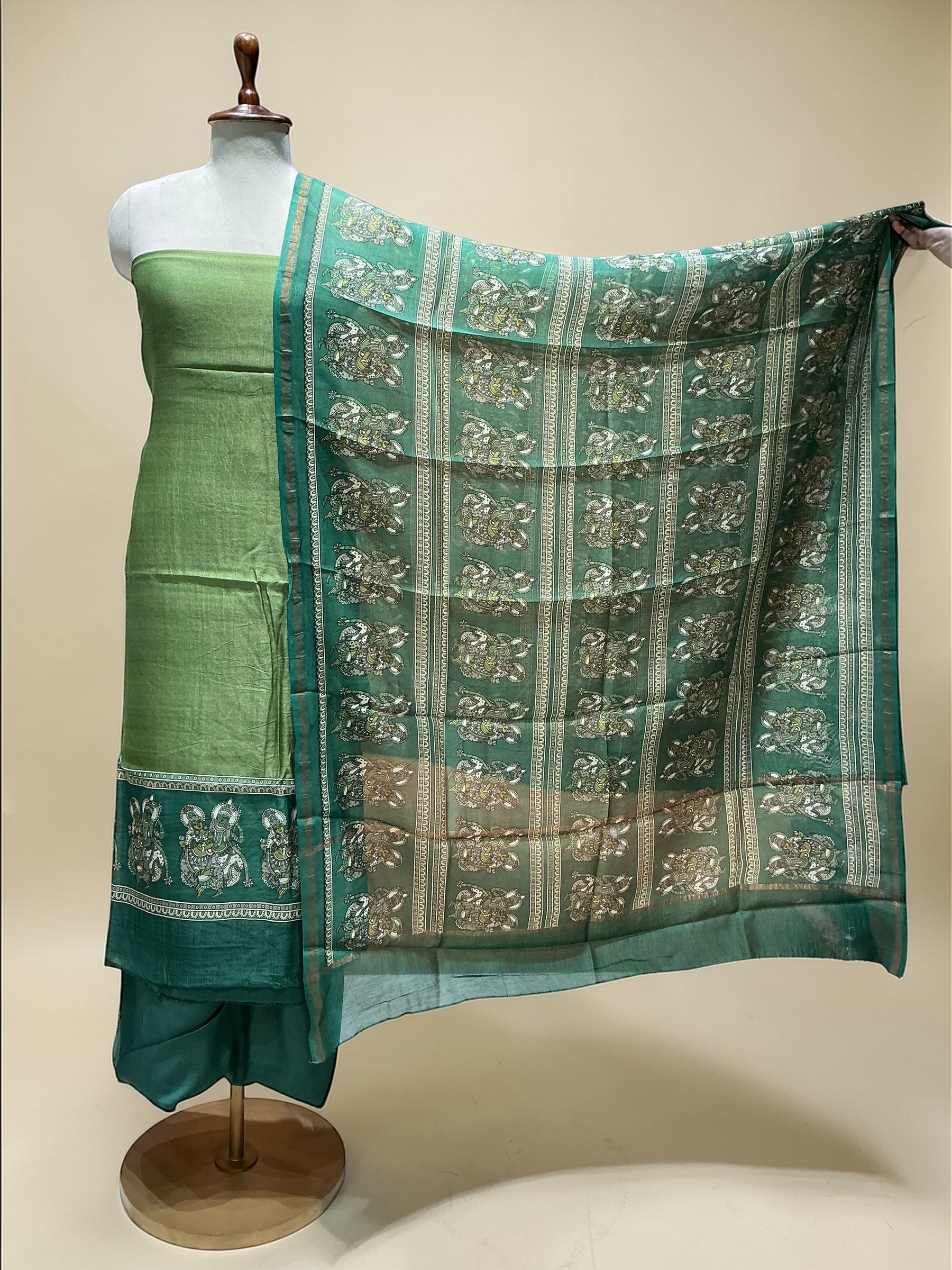 MAHESHWARI SILK SUIT IN MYTHOLOGICAL PRINTS