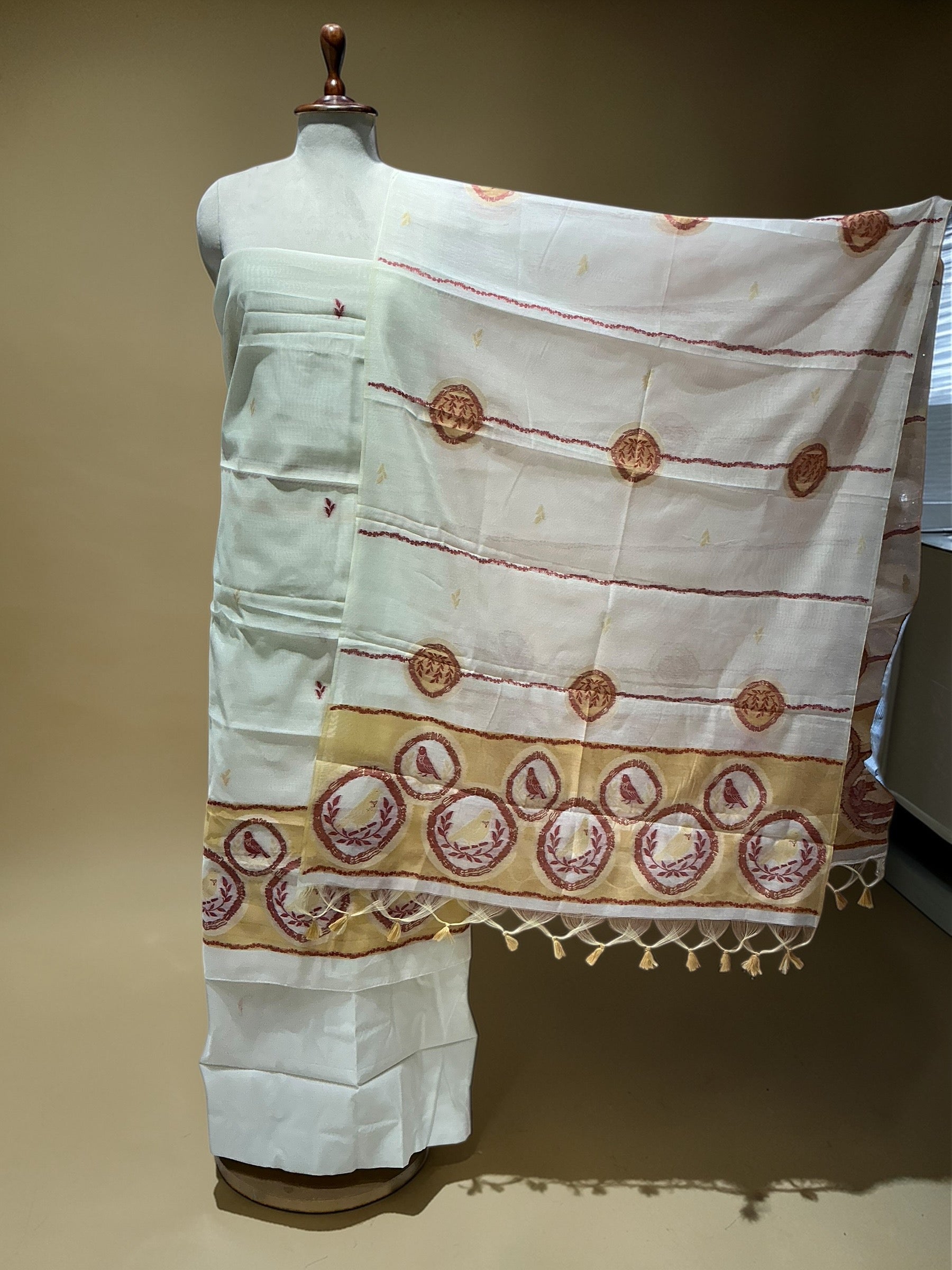JAMDANI SUIT WITH BIRDS BORDER
