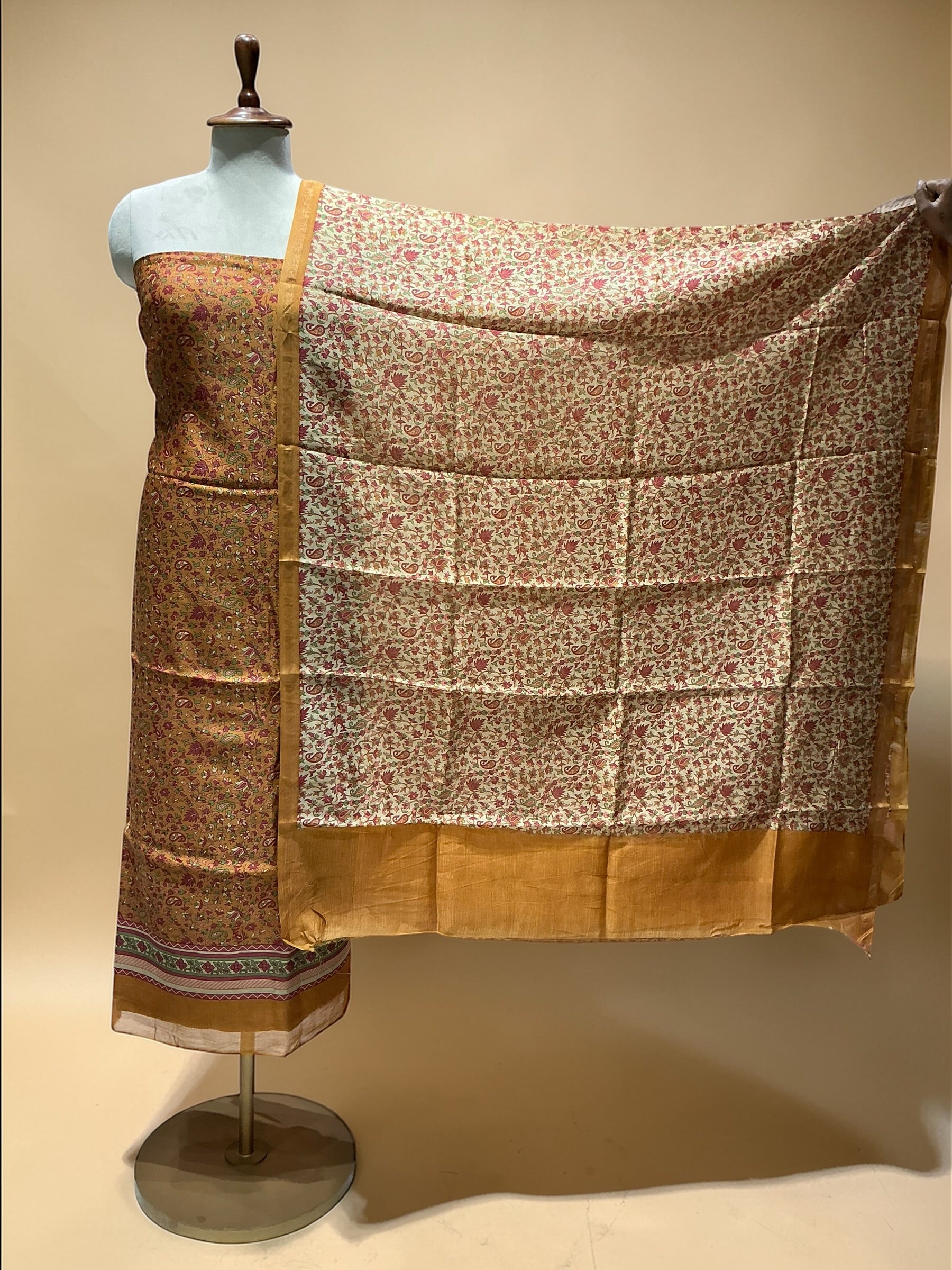 MAHESHWARI SILK SUIT IN KAANI PRINT