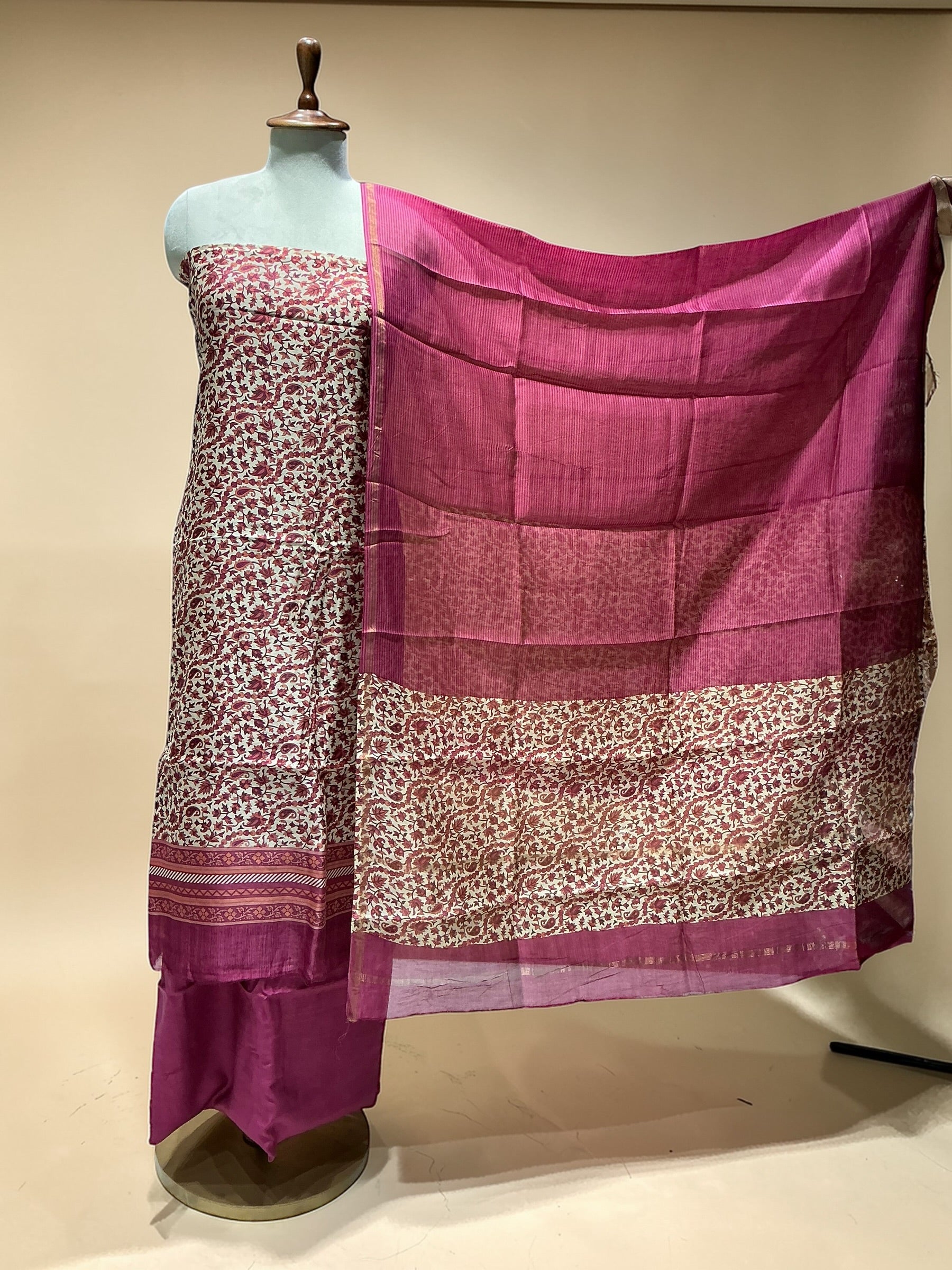 MAHESHWARI SILK SUIT IN KAANI PRINT