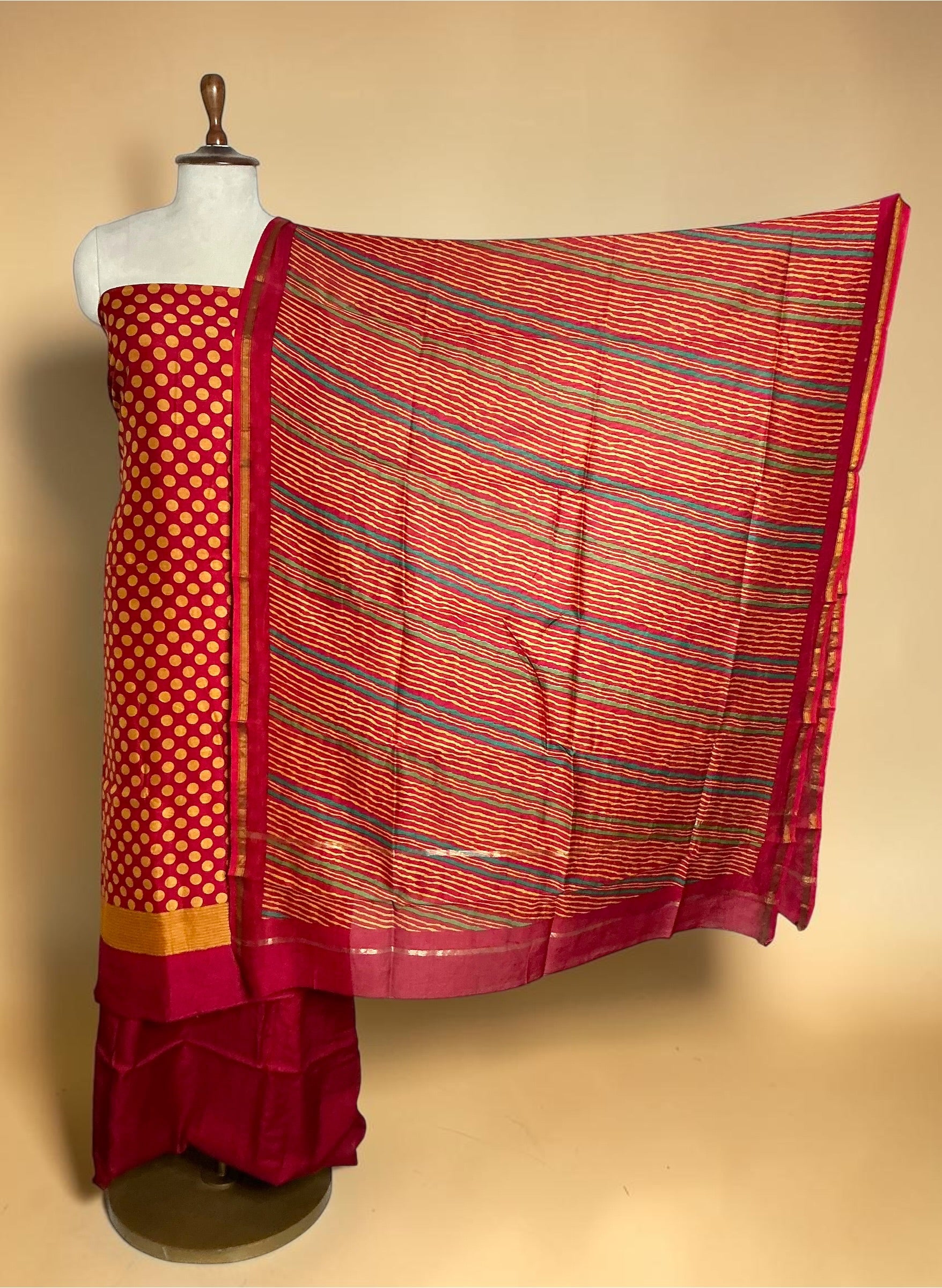 MAHESHWARI SILK UNSTITCHED SUIT (POLKA DOTS SUITS WITH LEHRIYA DUPATTA)