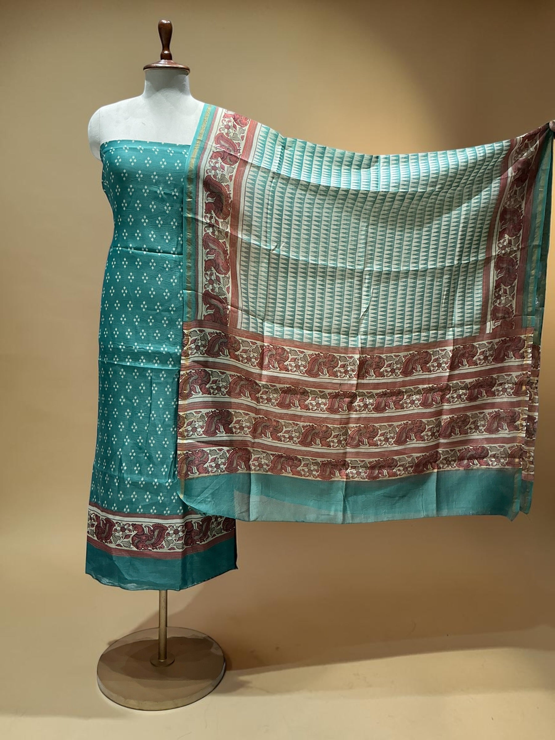 MAHESHWARI SILK SUIT