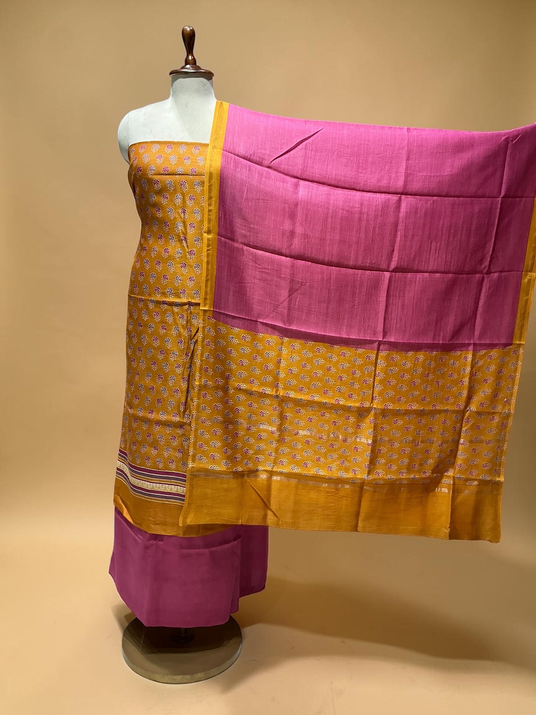 MAHESHWARI SILK SUIT IN BEAUTIFUL PRINTS
