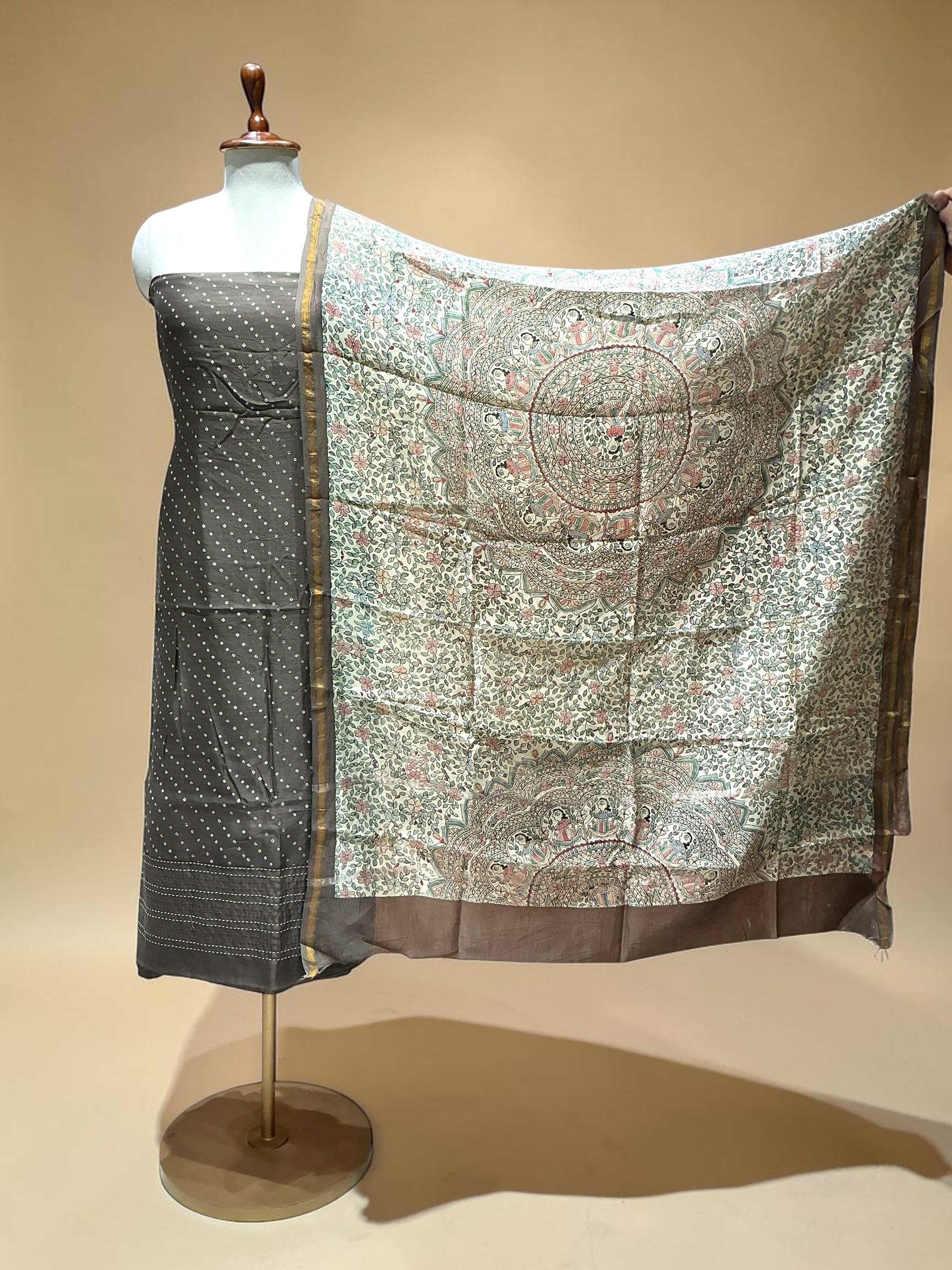 MAHESHWARI SILK SUIT IN KANTHA WORK