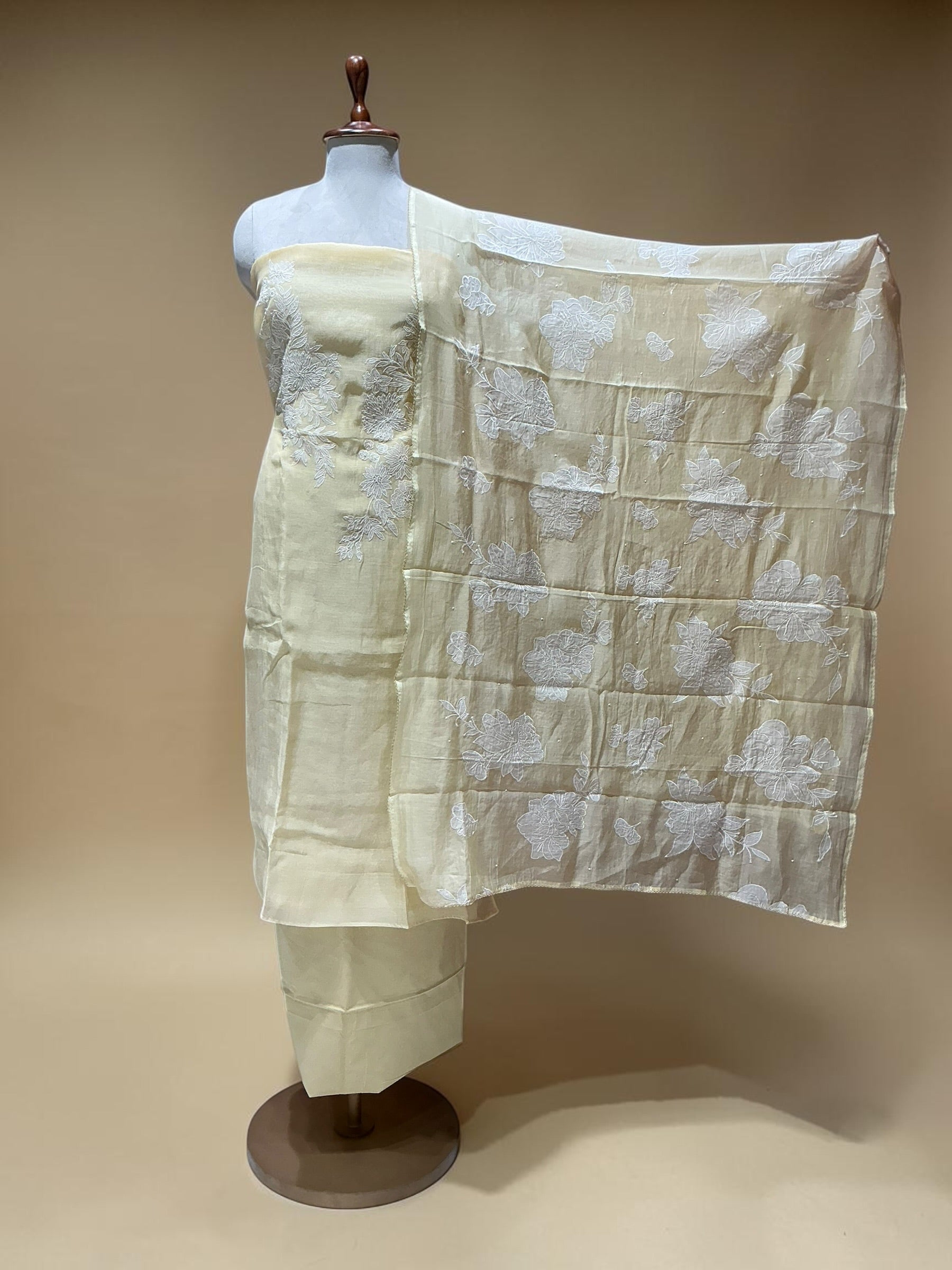 MUL CHANDERI SUIT WITH APPLIQUE WORK