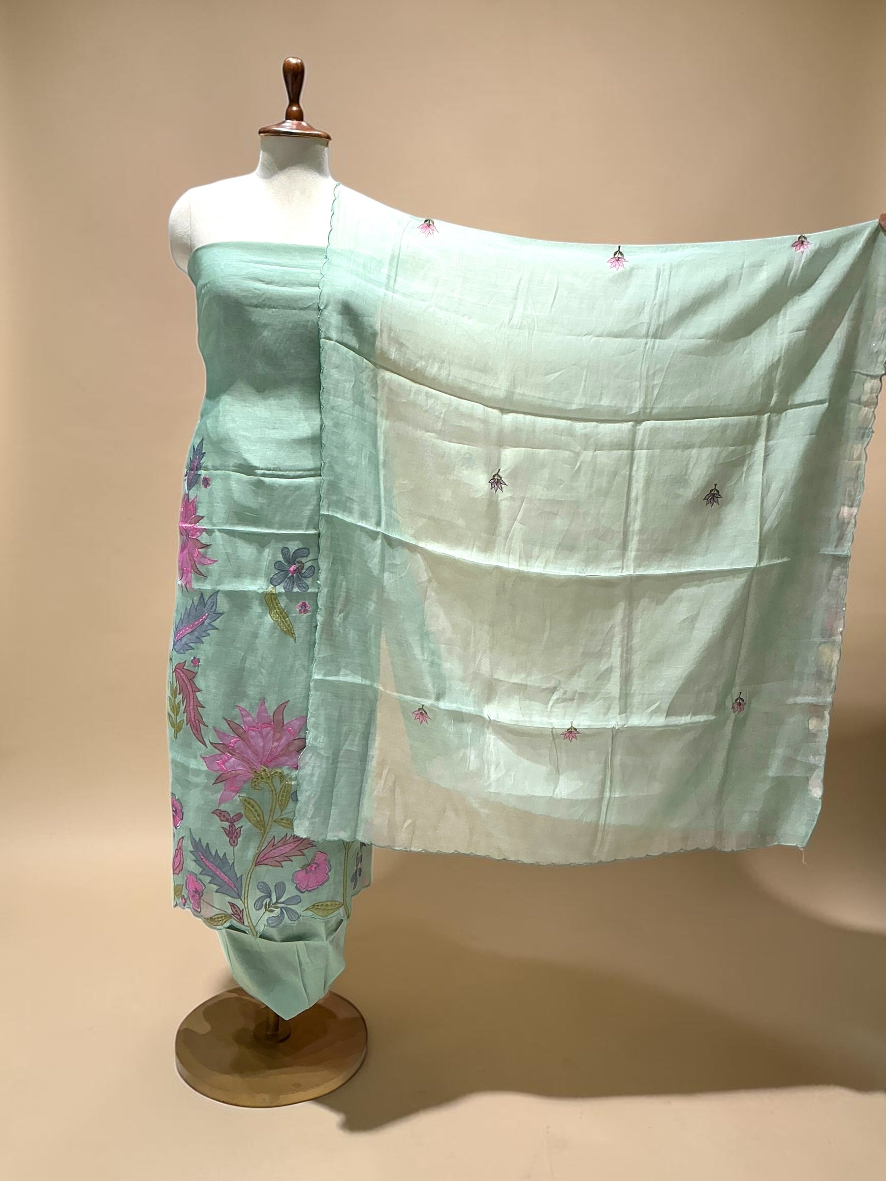 MUL CHANDERI SUIT WITH THREADWORK