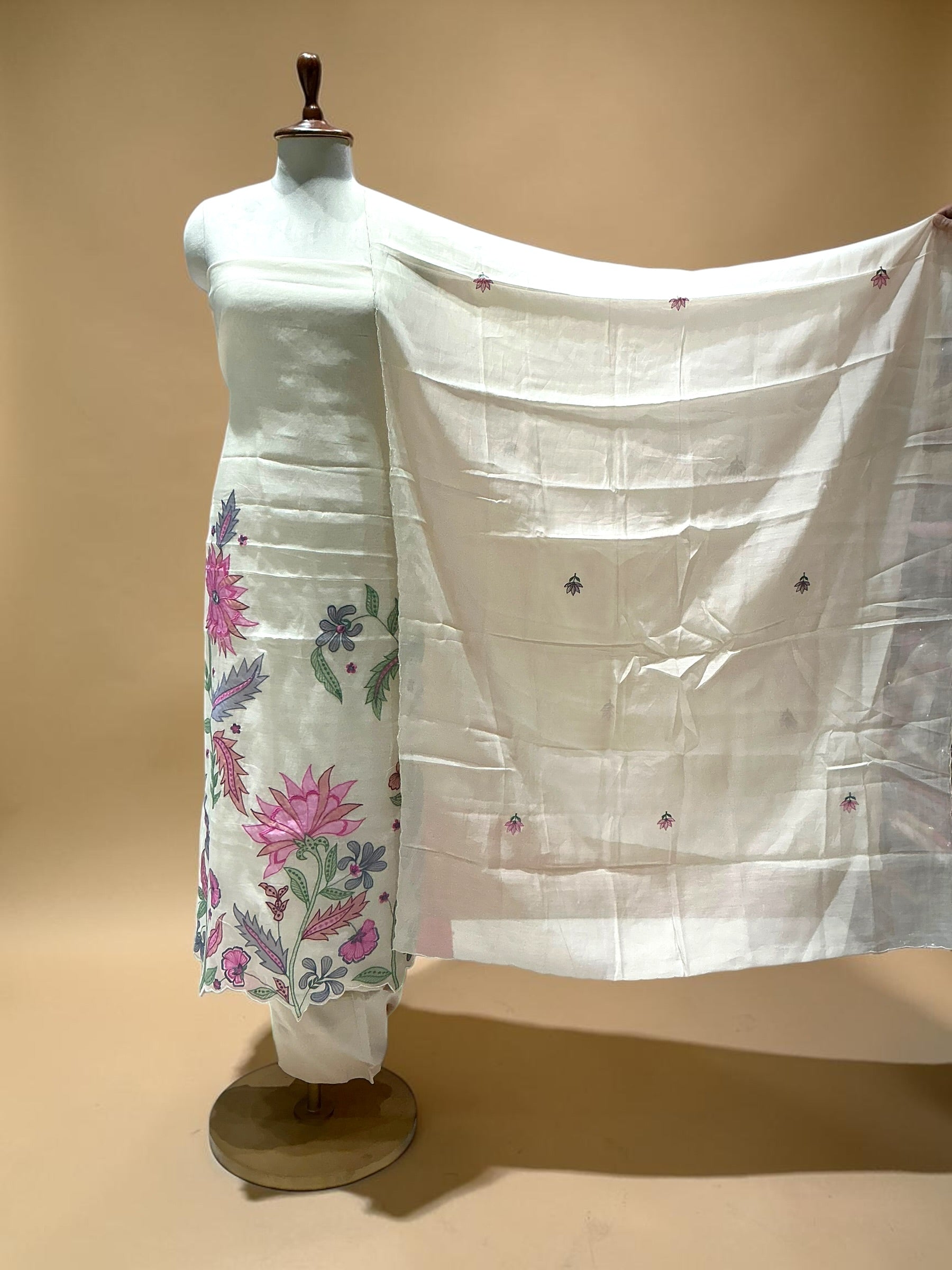 MUL CHANDERI SUIT WITH THREADWORK