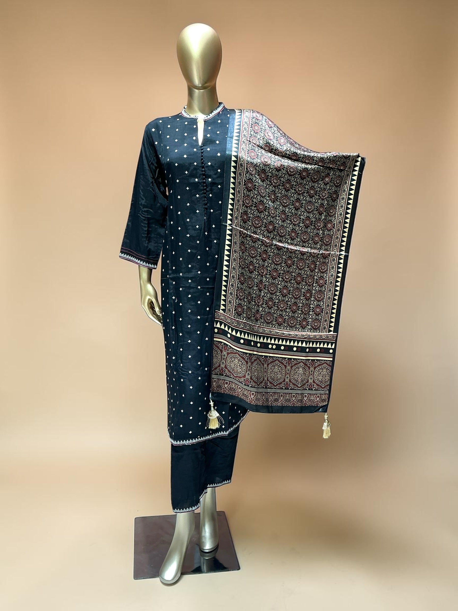 COTTON SILK EMBROIDERED KURTA SET