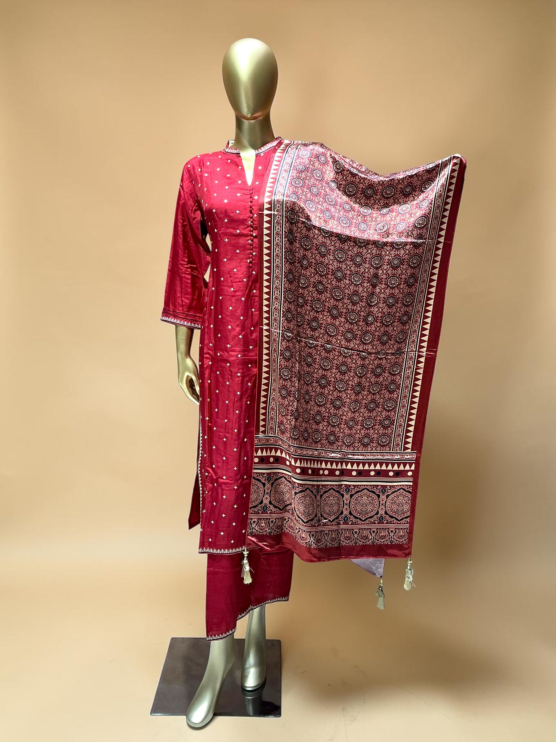 COTTON SILK EMBROIDERED KURTA SET